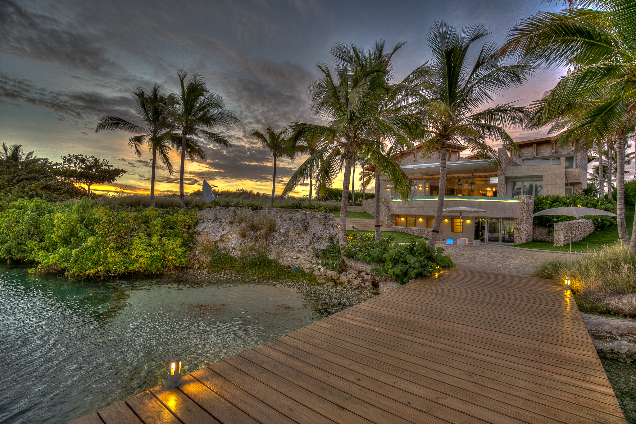 Oceania Unique Oceanfront Villa Oceania In Cap Cana Resort Volalto