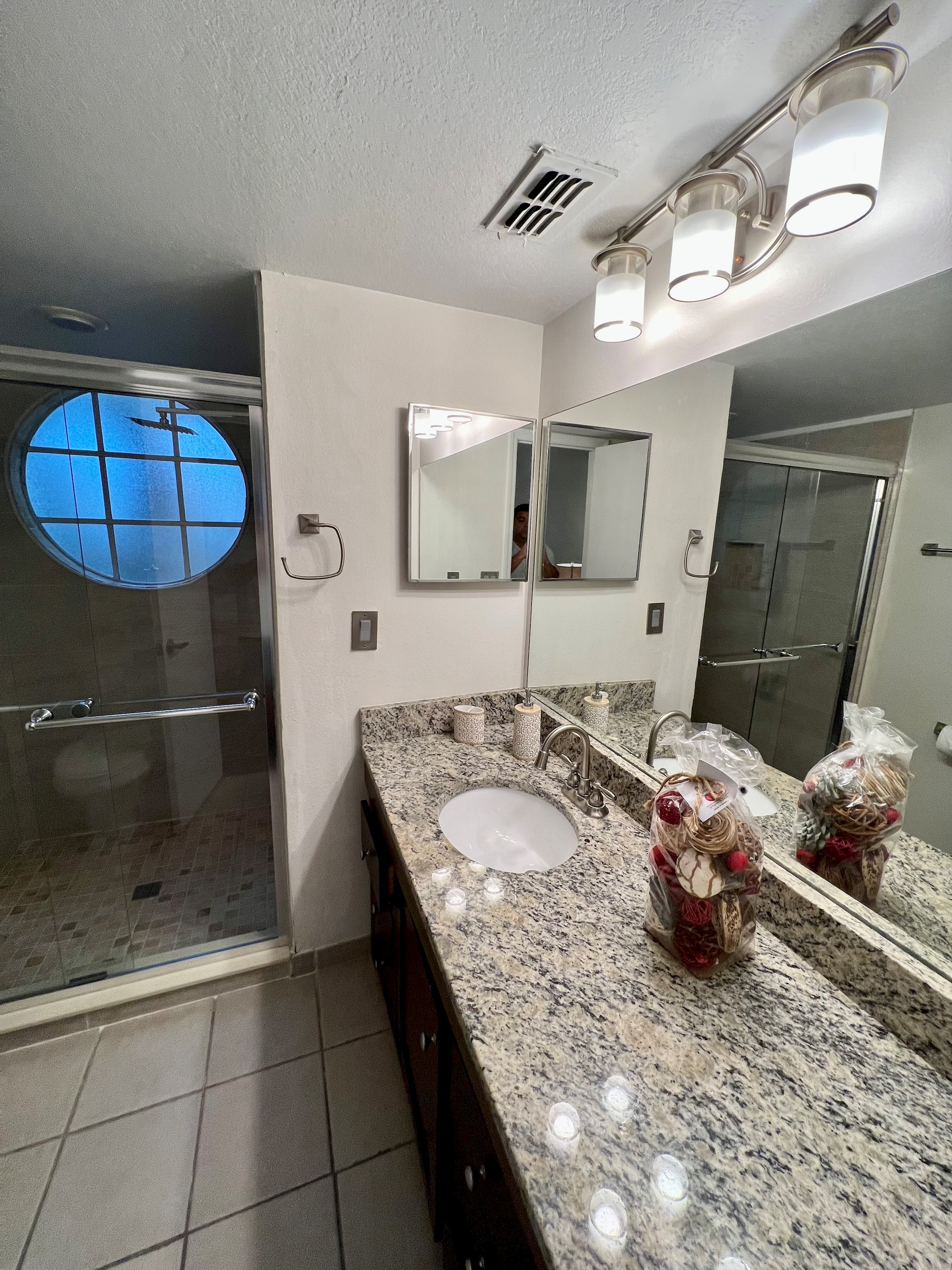 Grand Family Deluxe 3BD Condo near Disney #22