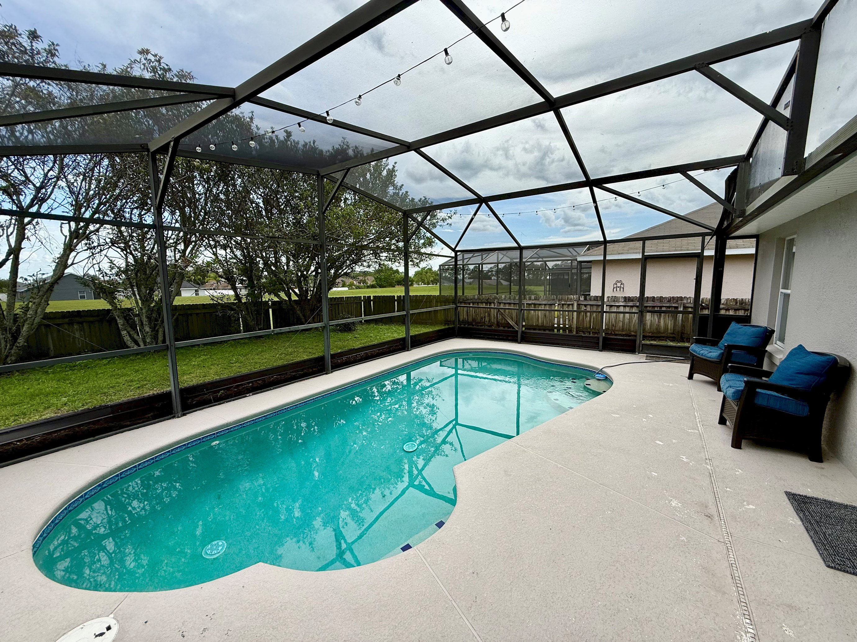 Luxury Pool Home With Lovely Patio Views - Spacious Family Retreat - Davenport, FL