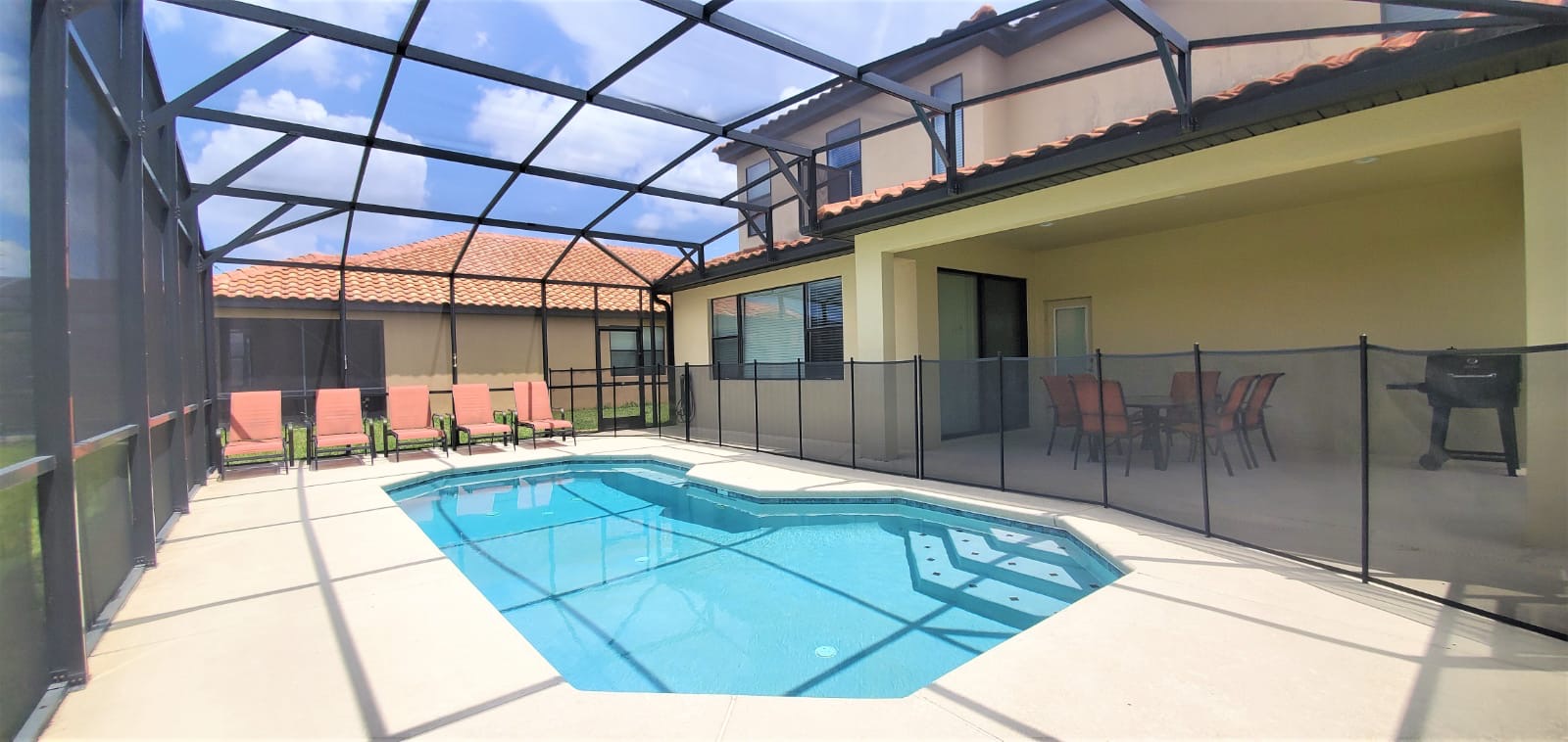 Grand EXEC 4BR Pool Home near Disney Parks