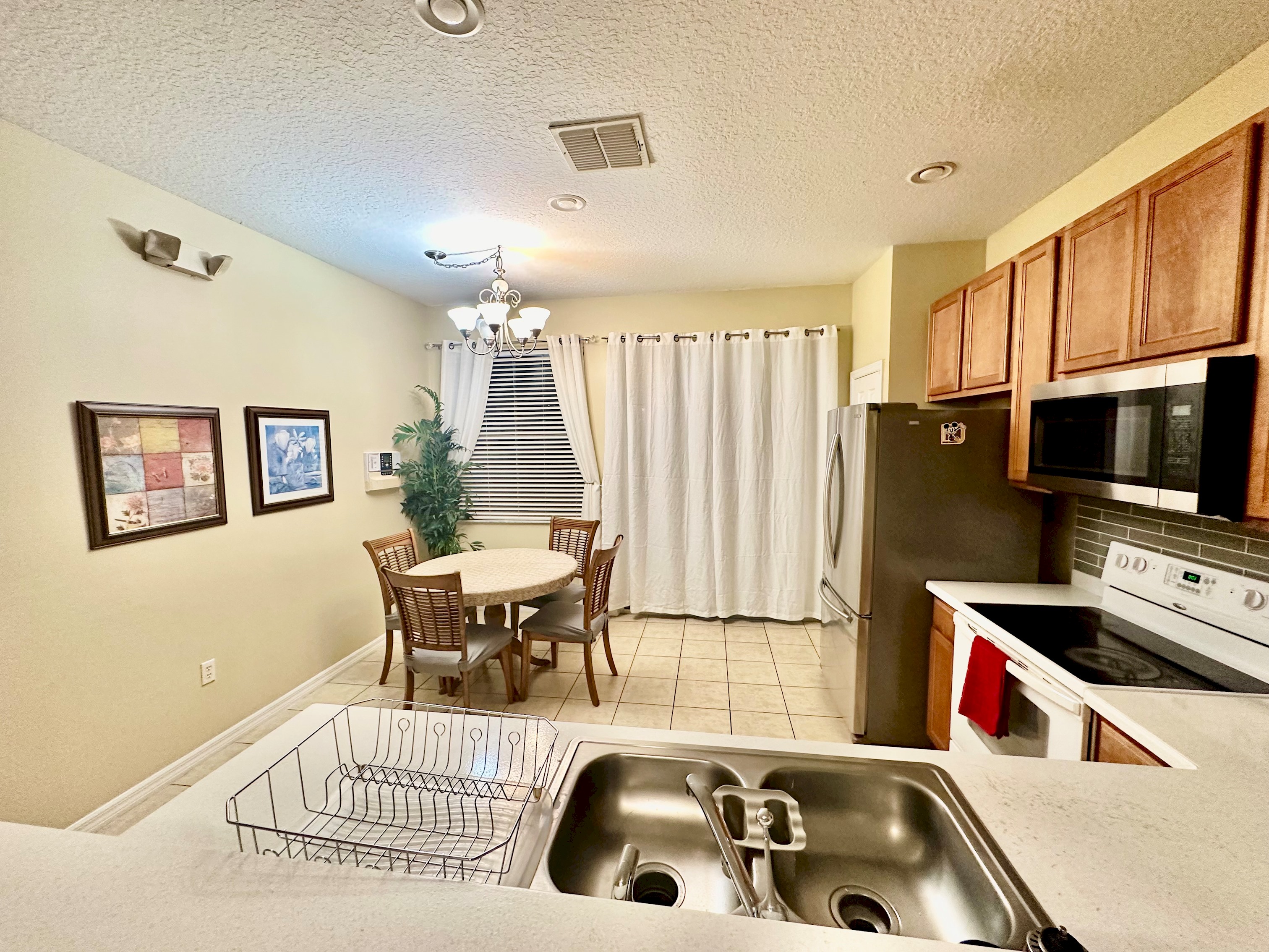 Grand Luxury 3BR Townhouse near Disney Parks