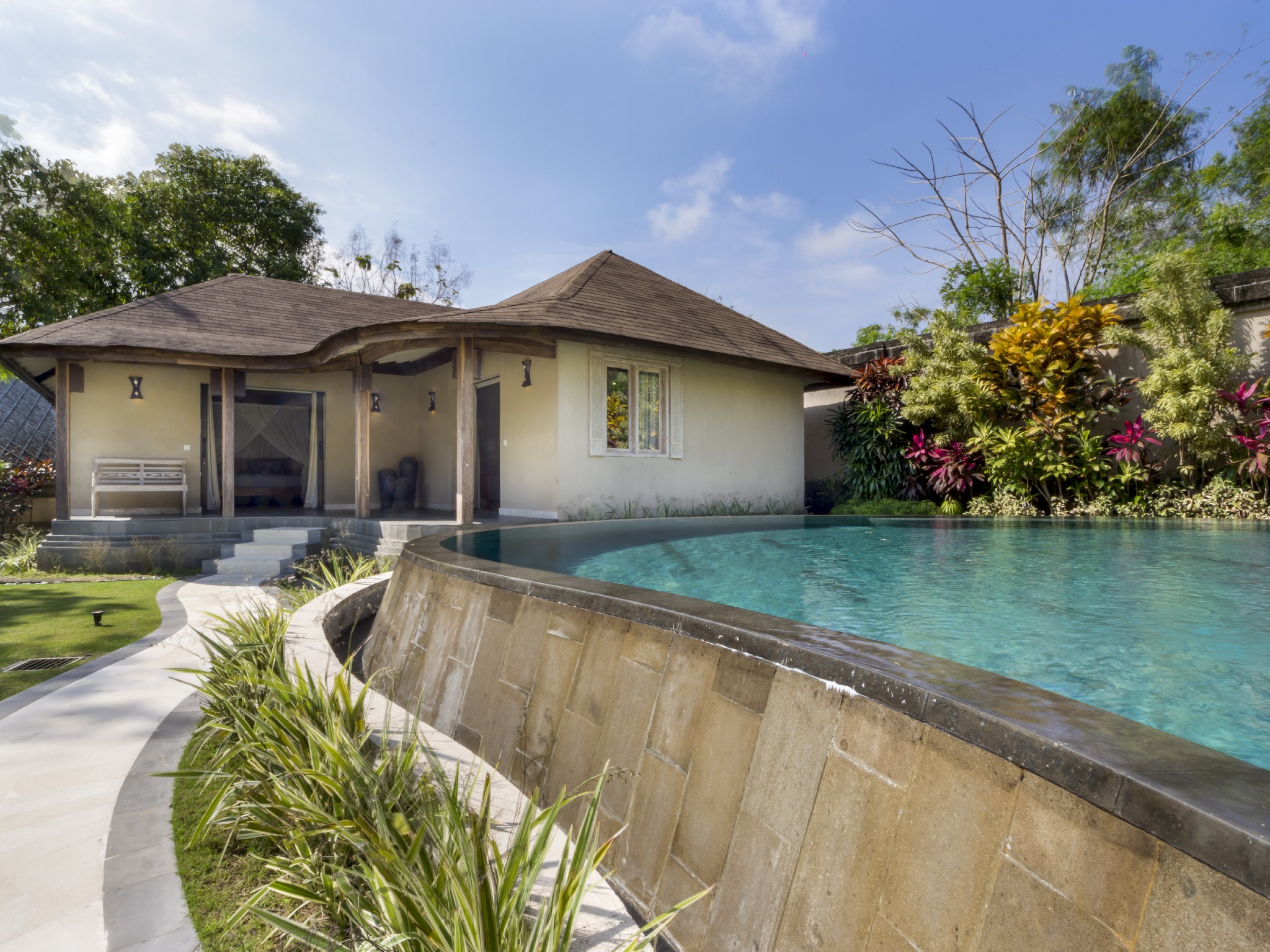 -, Indonesia