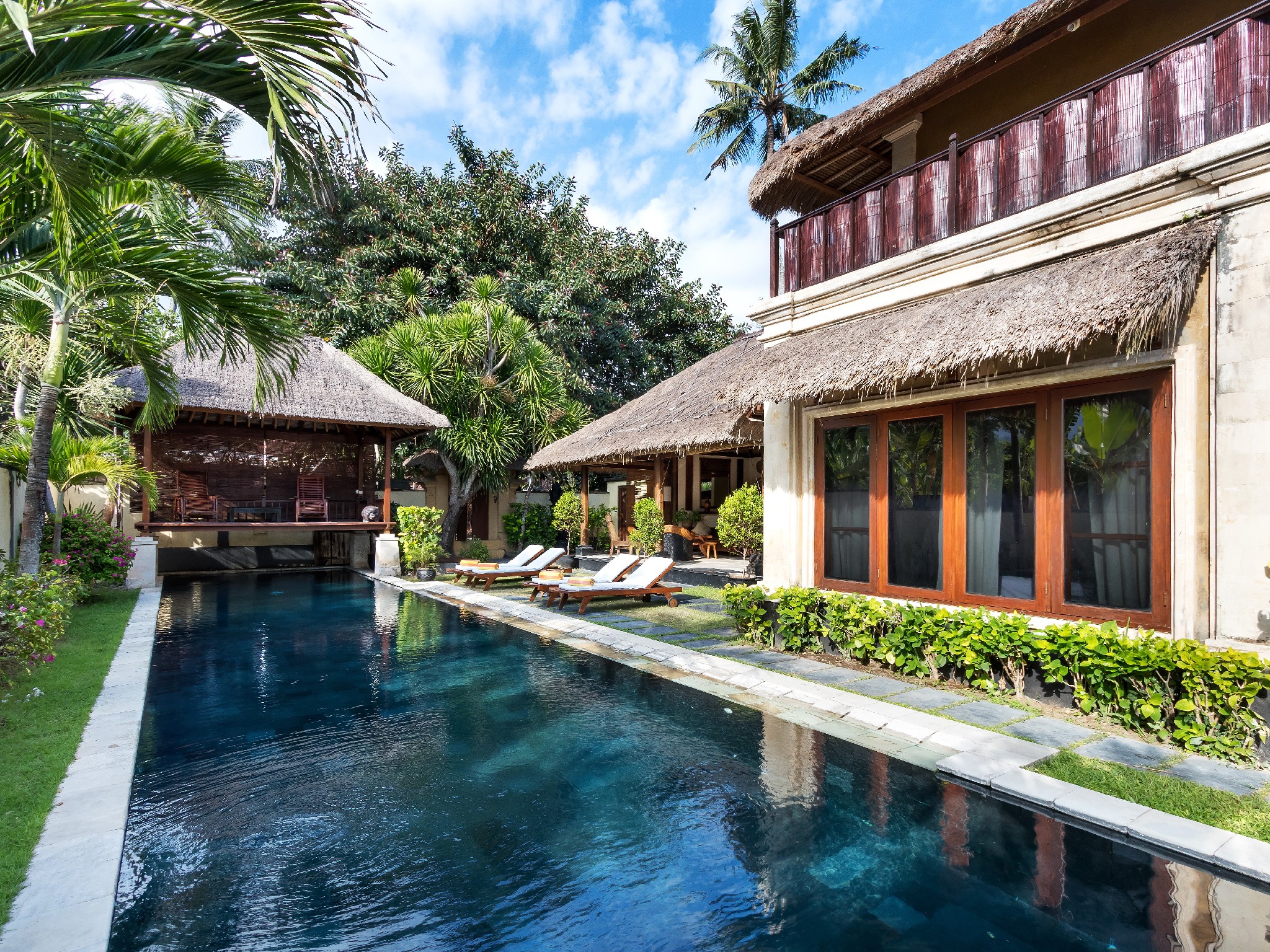 -, Indonesia