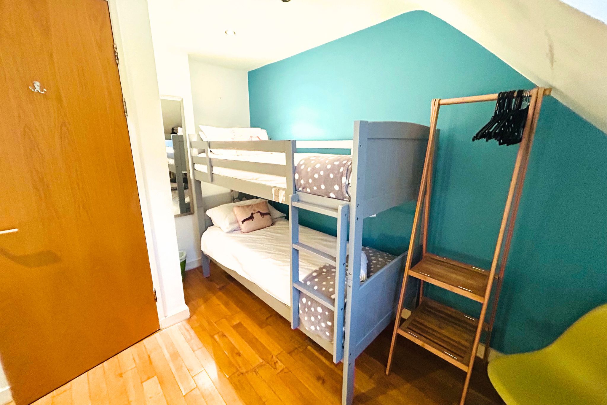 View Majestic Mews with Free Parking|By My Getaways in 3 The Auction Rooms, 28 Gloucester St, Brighton BN1 4EW Majestic Mews with Free Parking|By My Getaways in 3 The Auction Rooms, 28 Gloucester St, Brighton BN1 4EW - Property image 4 - VivreStays