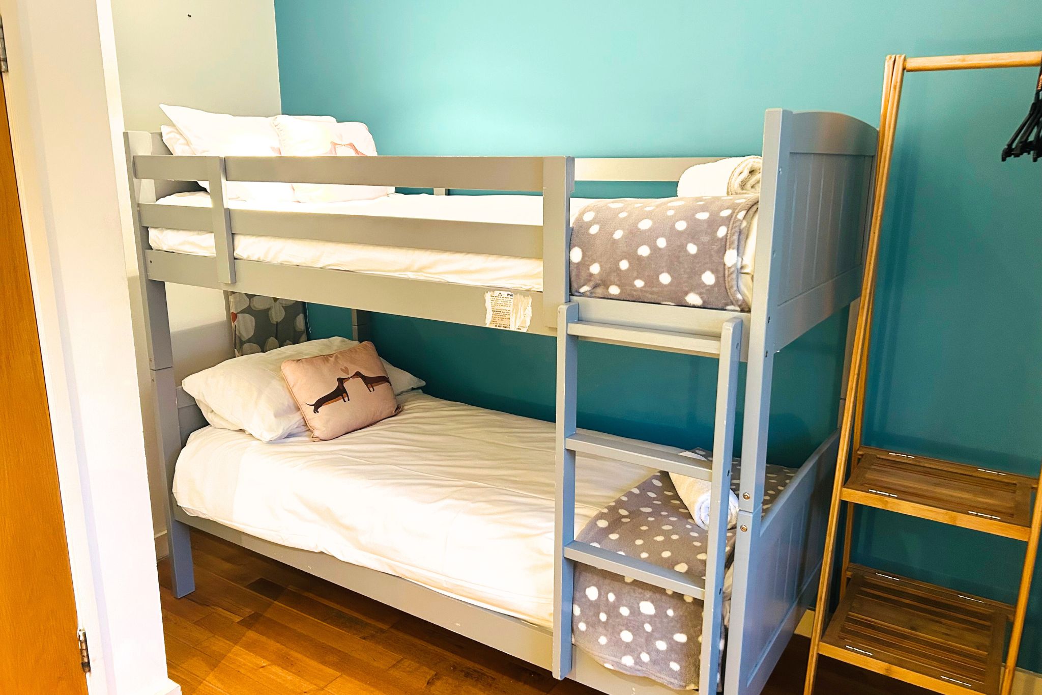 View Majestic Mews with Free Parking|By My Getaways in 3 The Auction Rooms, 28 Gloucester St, Brighton BN1 4EW Majestic Mews with Free Parking|By My Getaways in 3 The Auction Rooms, 28 Gloucester St, Brighton BN1 4EW - Property image 8 - VivreStays