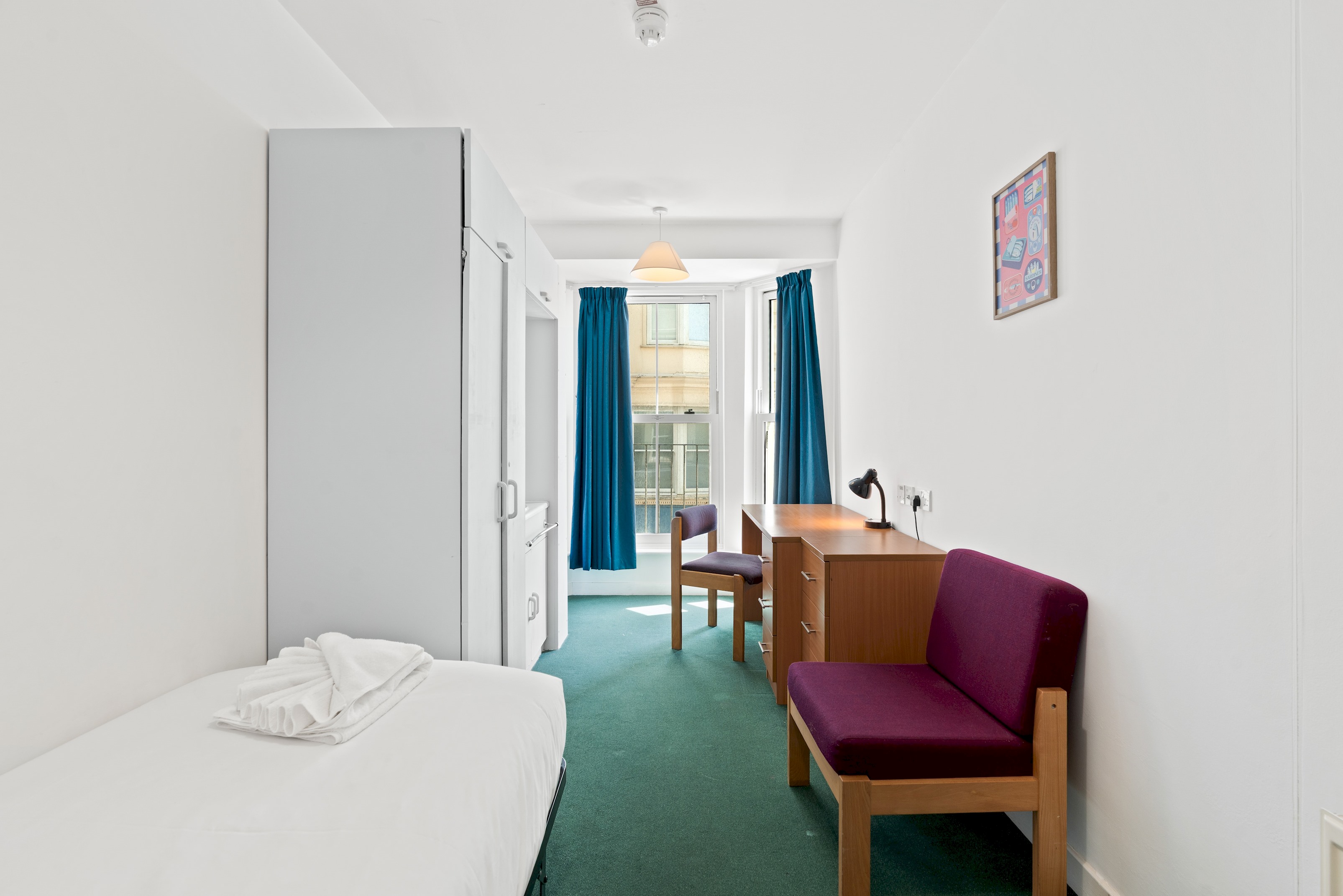 Kings Residence 2 | By My Getaways in 51-53 Kings Road, Brighton BN1 1NA - Property image 10 - VivreStays