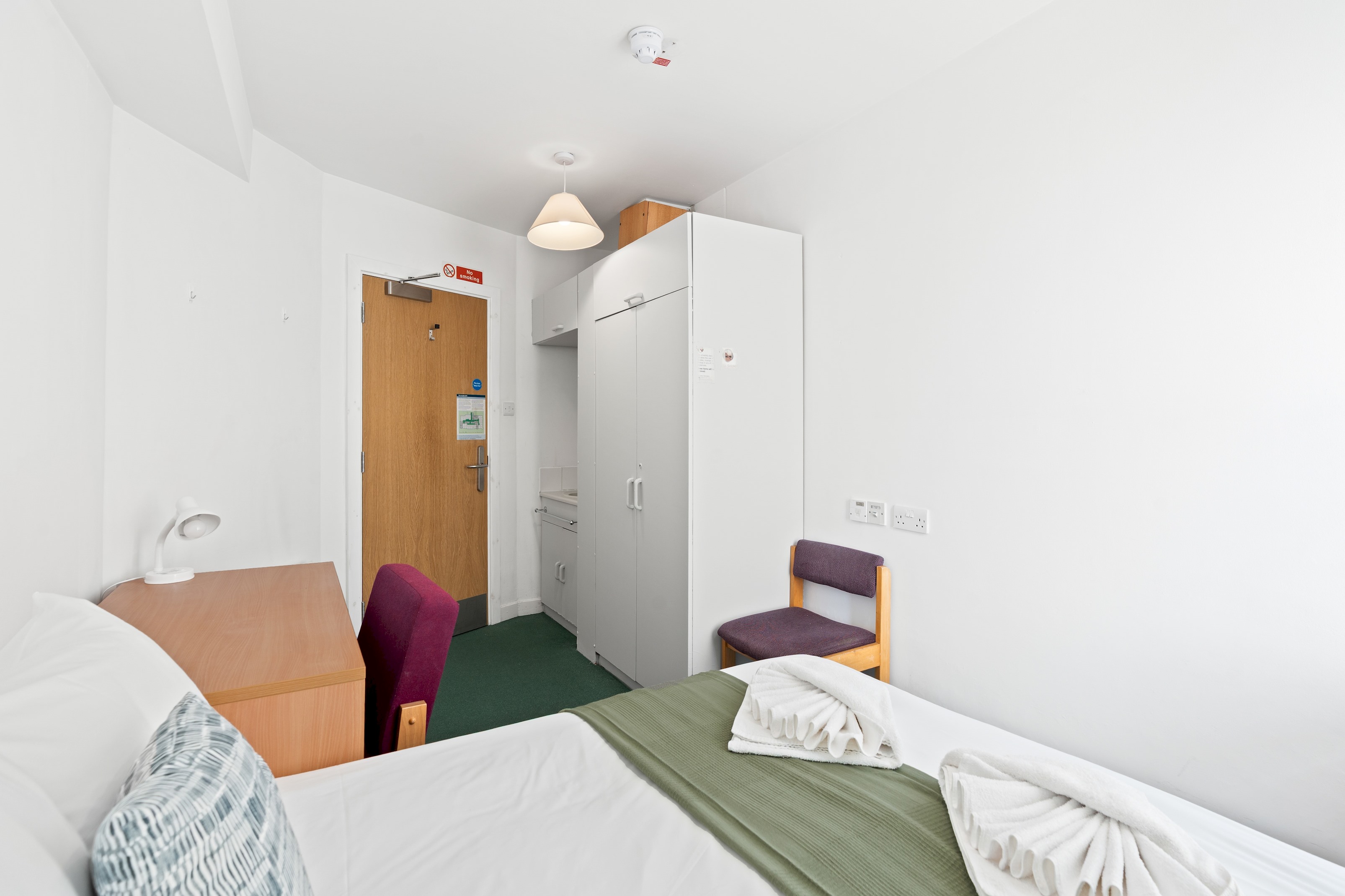 Kings Residence 2 | By My Getaways in 51-53 Kings Road, Brighton BN1 1NA - Property image 6 - VivreStays
