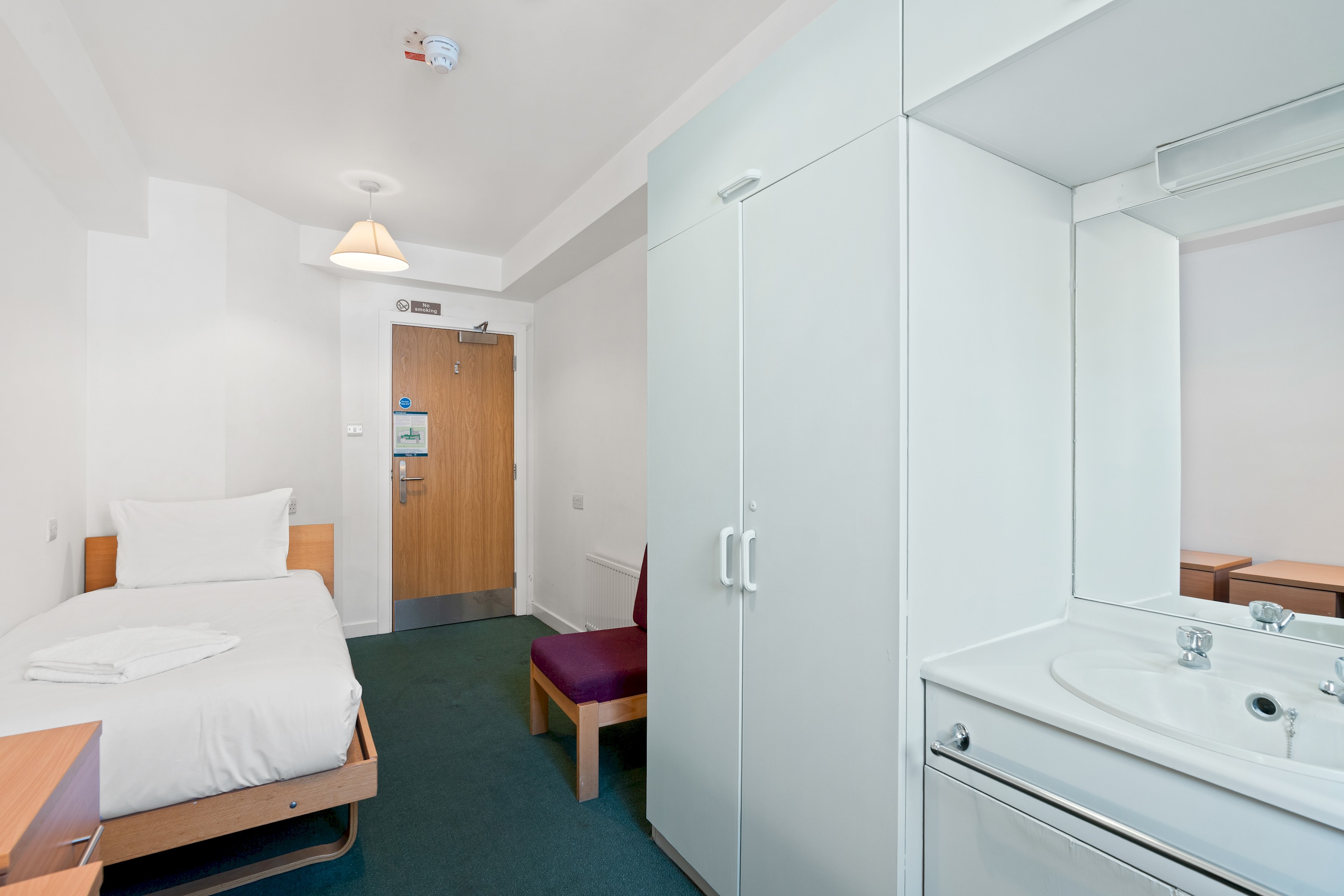 Kings Residence 4 | By My Getaways in 51-53 Kings Road, Brighton BN1 1NA - Property image 10 - VivreStays
