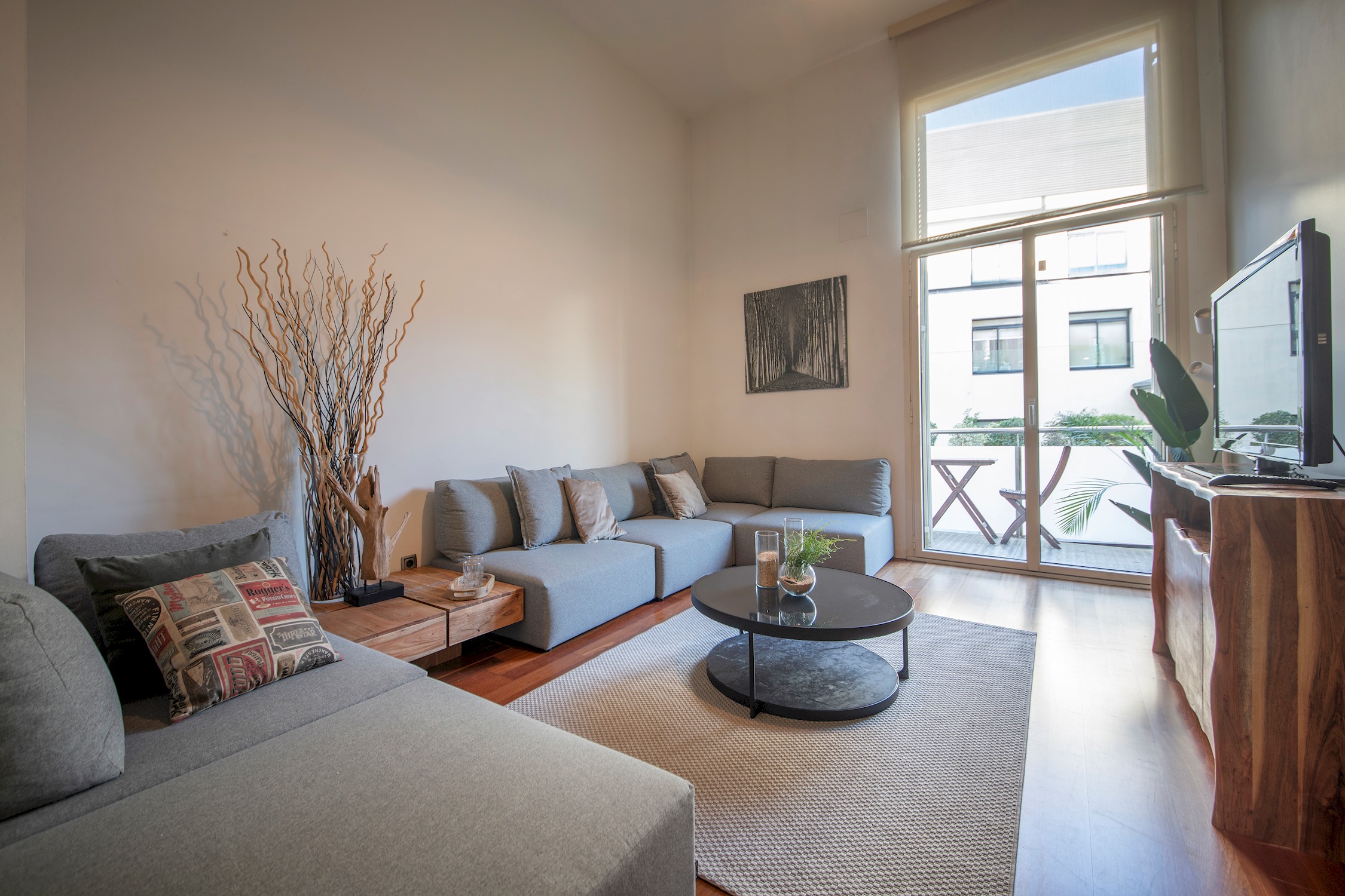 Four bedroom apartment Ronda Sant Pere - You Stylish