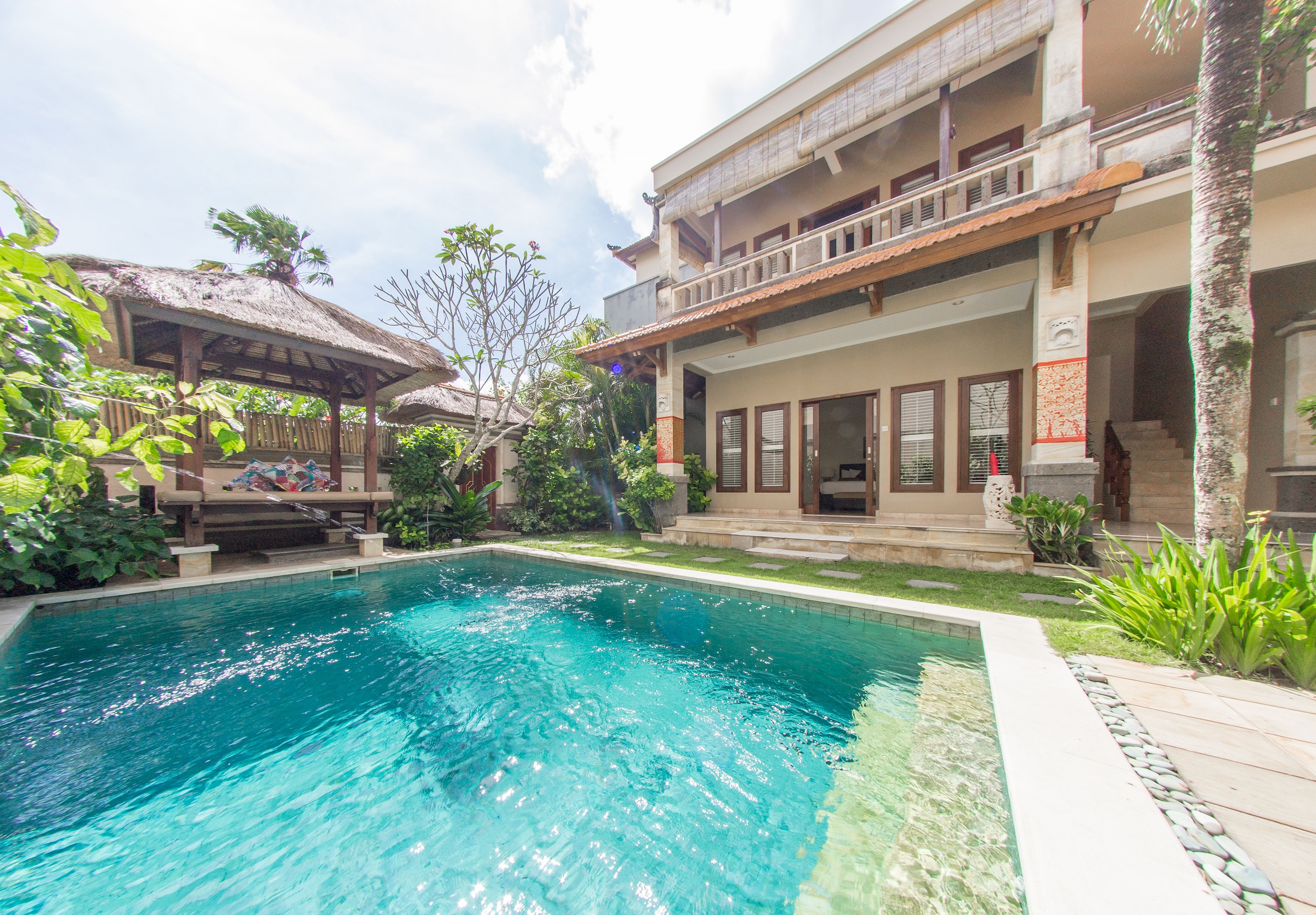 -, Indonesia