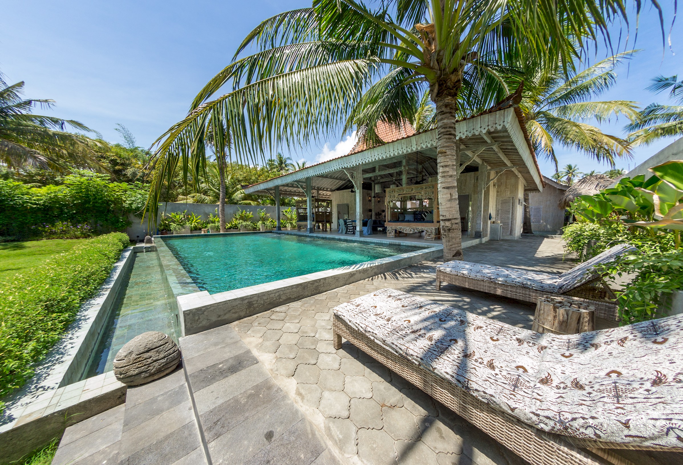 -, Indonesia