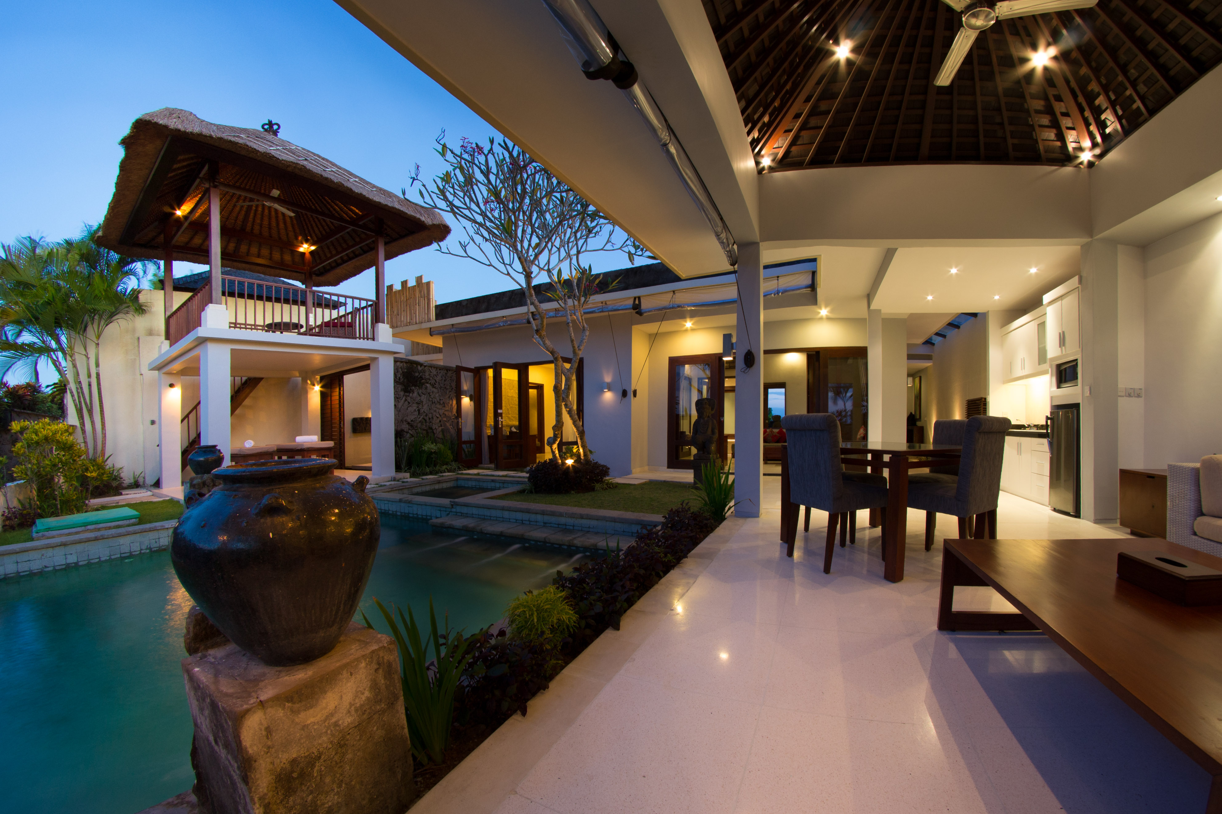 Holiday homes: Villas,Cottages, Rooms