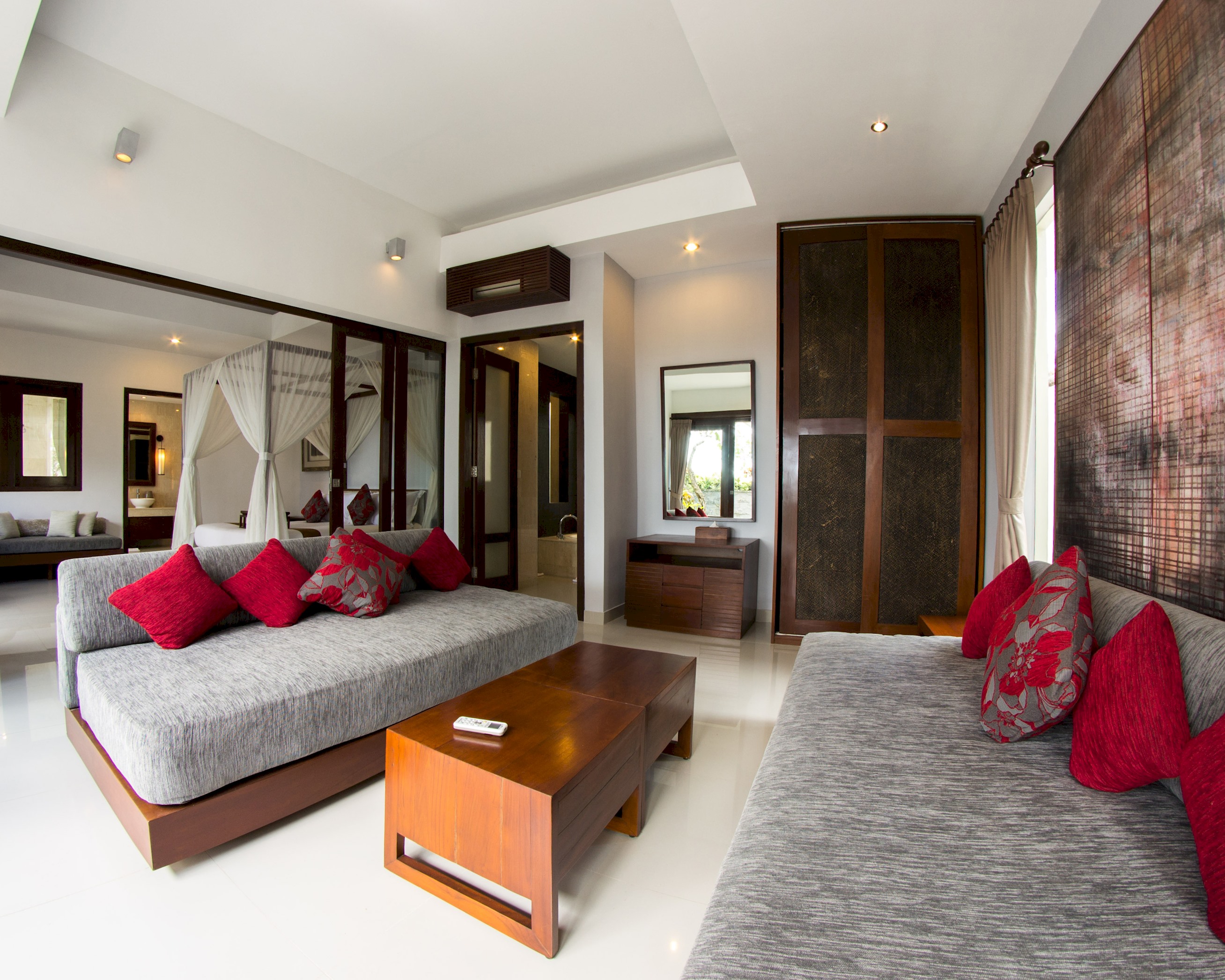 -, Indonesia