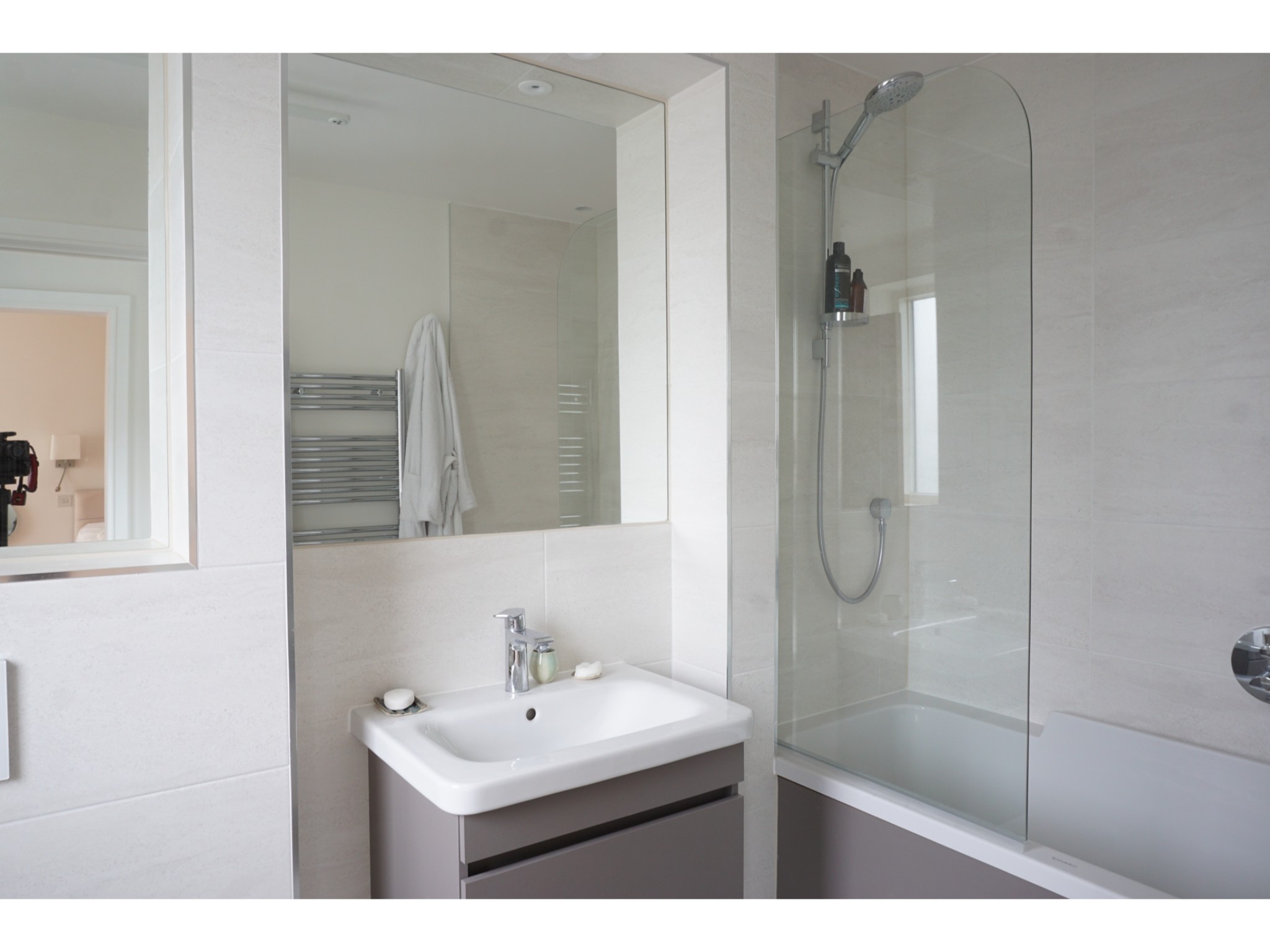 Modern, Spacious 2BR Flat in Oxford - Pass the Keys in Grantham House, Cranham Street OX2 6BY - Property image 12 - VivreStays