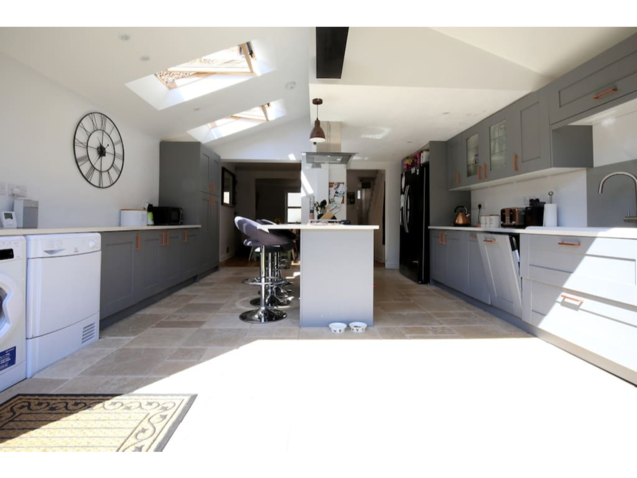 Modern, Chic 2BR Townhouse in Central Oxford - Pass the Keys in 5 Arthur St OX2 0AS - Property image 2 - VivreStays