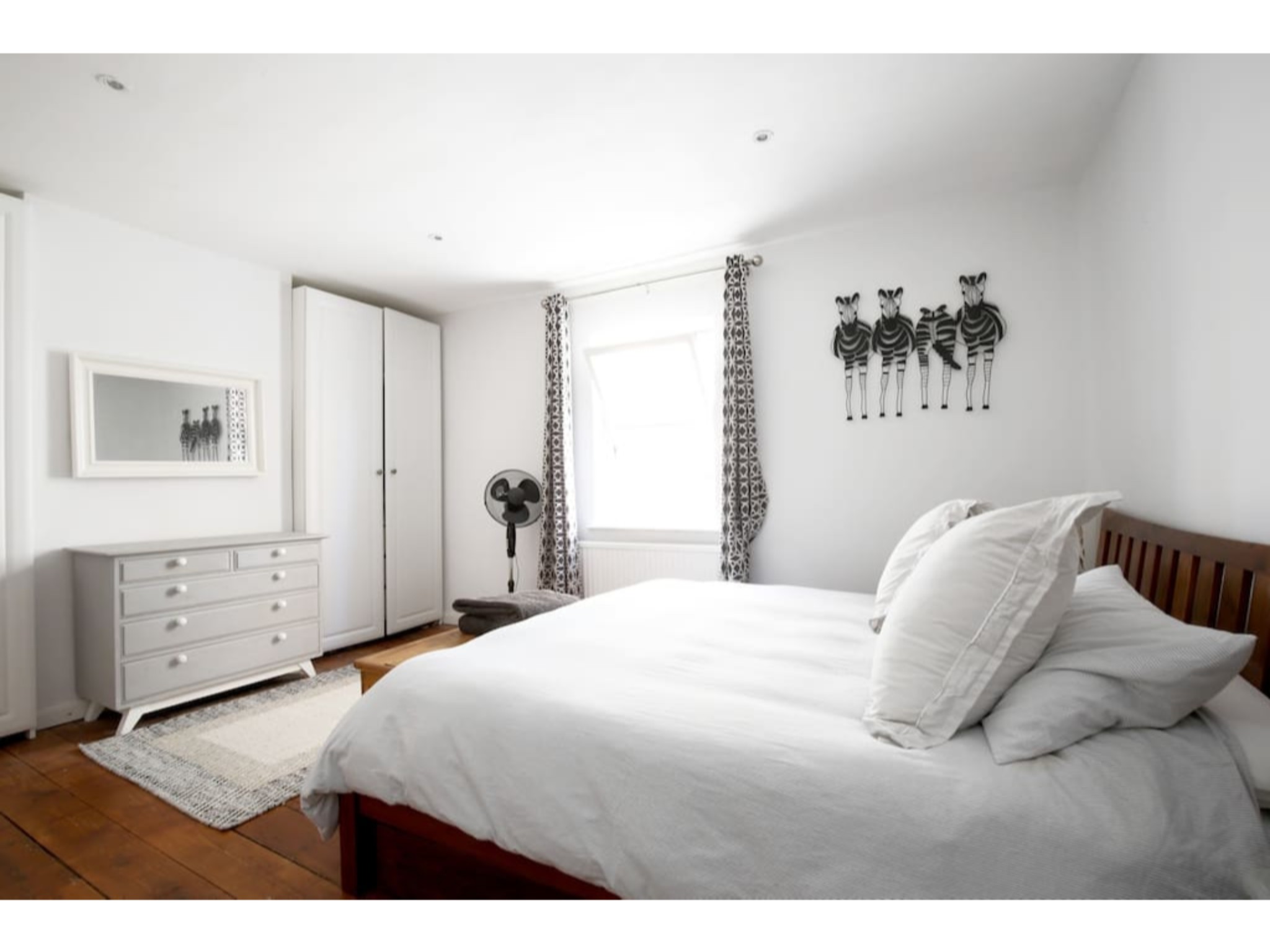 Modern, Chic 2BR Townhouse in Central Oxford - Pass the Keys in 5 Arthur St OX2 0AS - Property image 4 - VivreStays