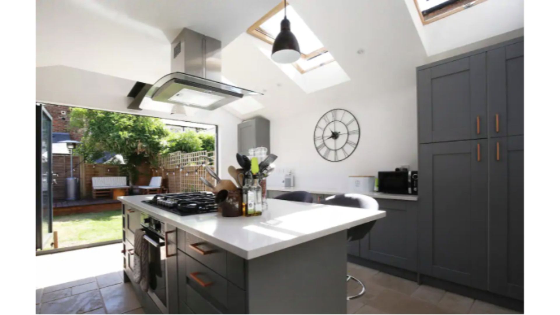 View Modern, Chic 2BR Townhouse in Central Oxford - Pass the Keys Modern, Chic 2BR Townhouse in Central Oxford - Pass the Keys serviced apartment - Oxford - VivreStays