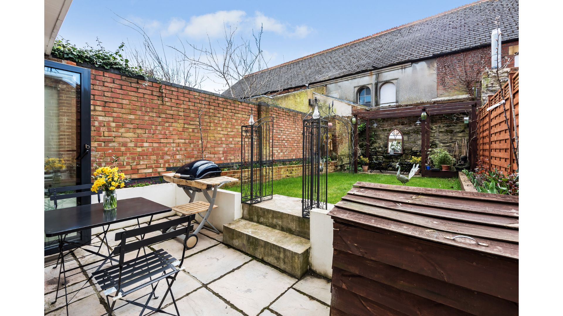 Modern, Chic 3BR Townhouse in Central Oxford - Pass the Keys in 92 St Clement's Street OX4 1AR - Property image 3 - VivreStays