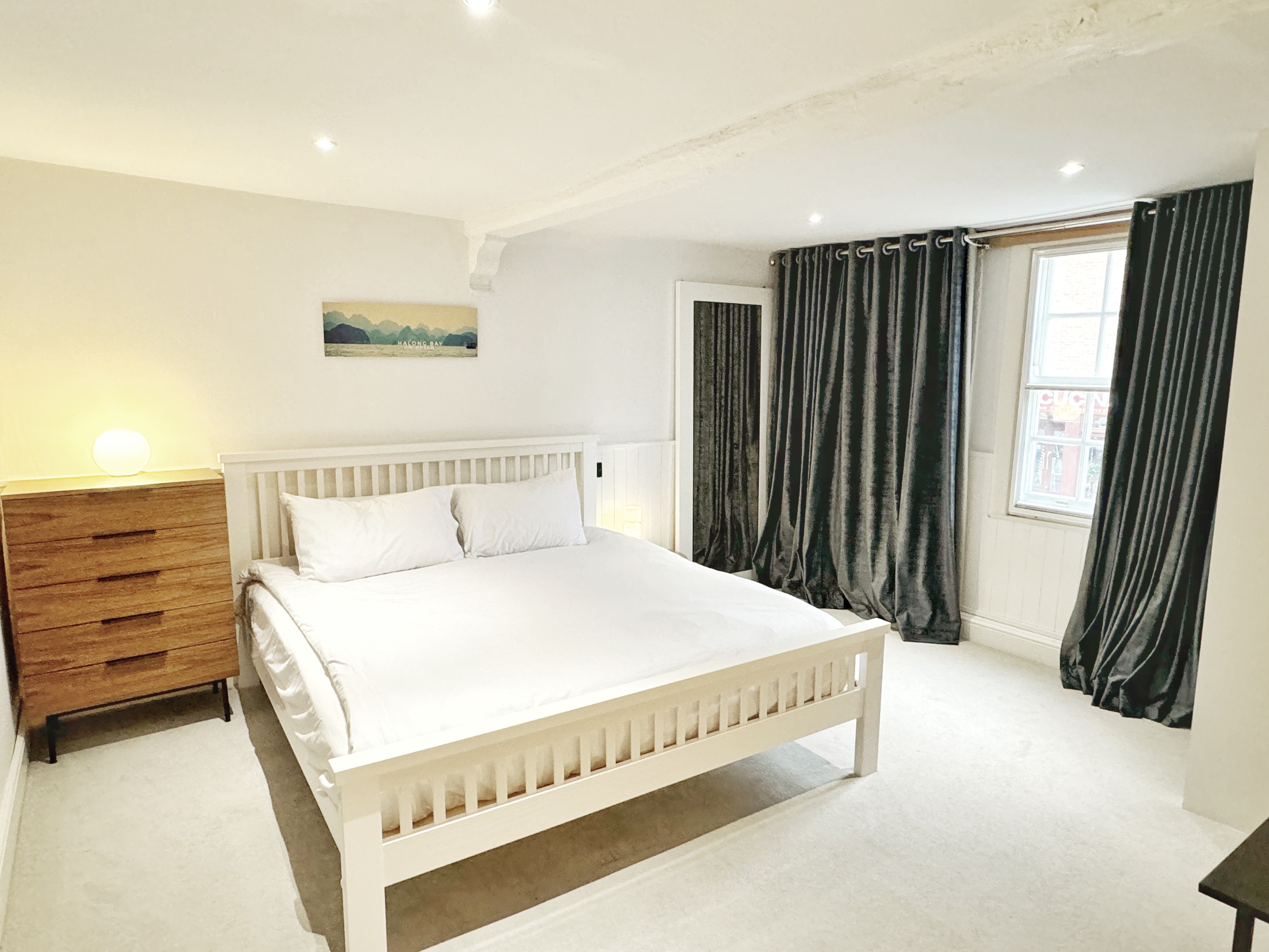 Modern, Chic 3BR Townhouse in Central Oxford - Pass the Keys in 92 St Clement's Street OX4 1AR - Property image 34 - VivreStays