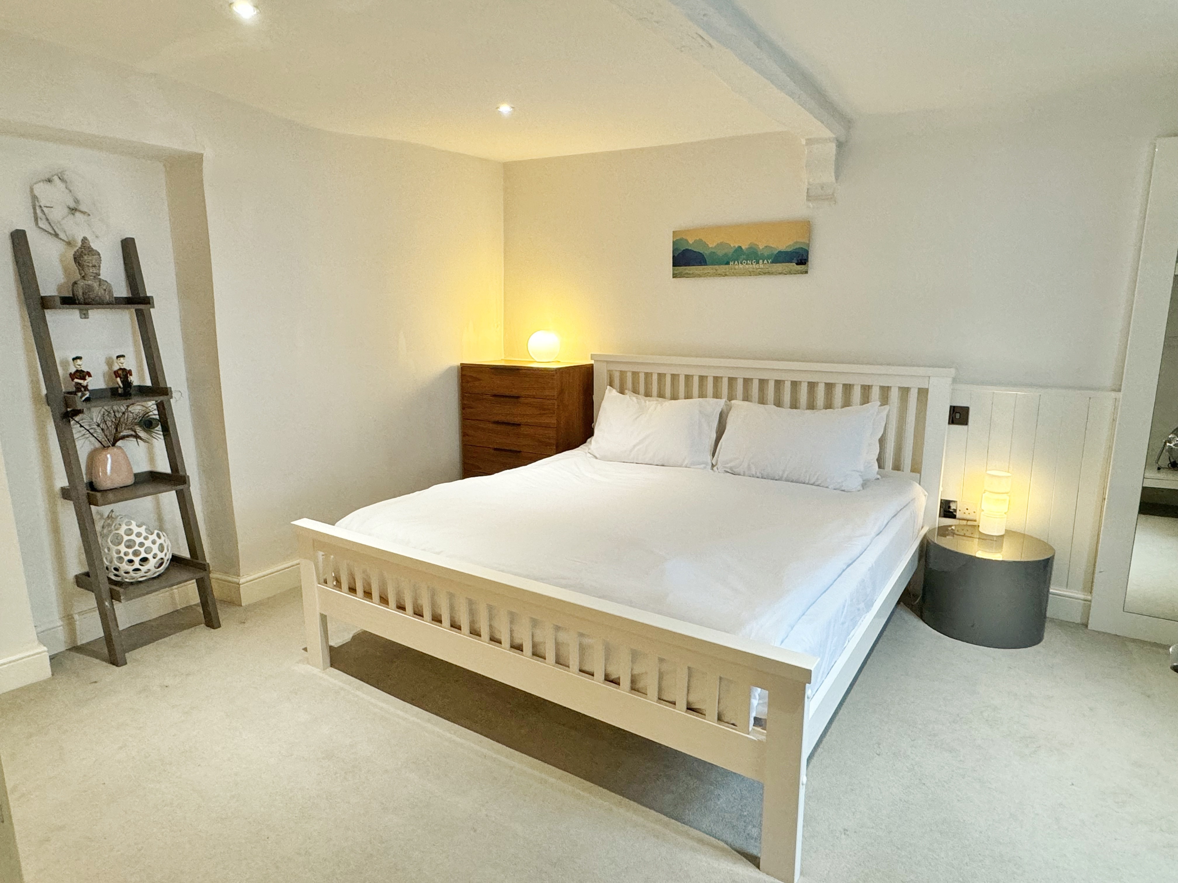 Modern, Chic 3BR Townhouse in Central Oxford - Pass the Keys in 92 St Clement's Street OX4 1AR - Property image 37 - VivreStays