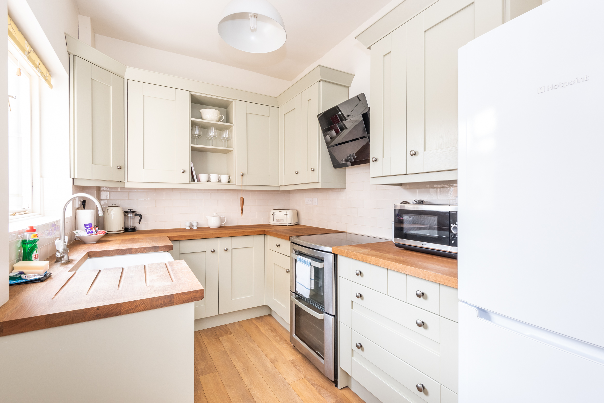 Charming Base for 5 Guests Near Bishy Rd in York - Pass the Keys in 25 Lower Darnborough Street YO23 1AR - Property image 10 - VivreStays