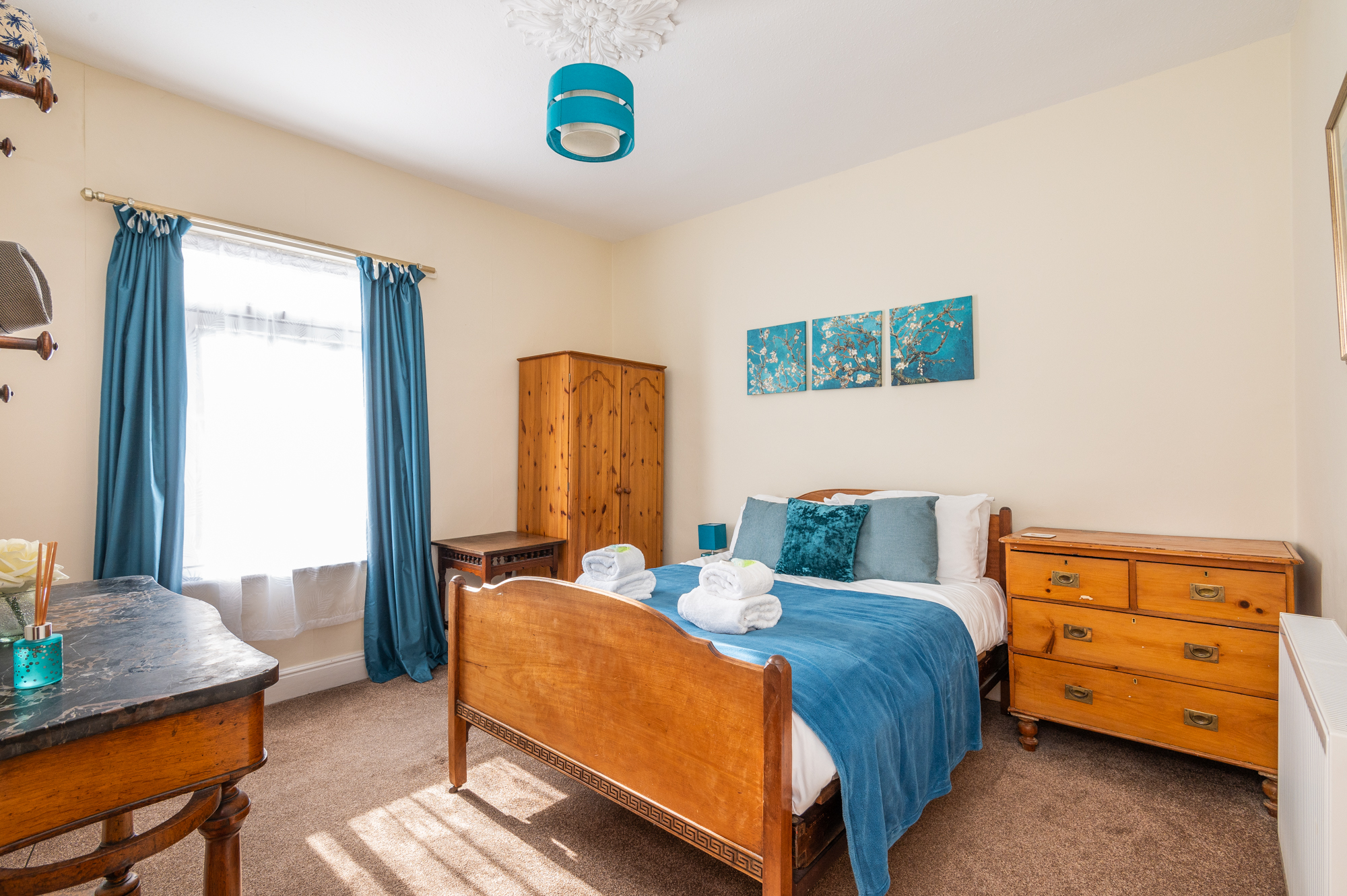View Lockwood St · Cosy, Central Victorian House in York with Parking - Pass the Keys in 10 Lockwood Street YO31 7QY Lockwood St · Cosy, Central Victorian House in York with Parking - Pass the Keys in 10 Lockwood Street YO31 7QY - Property image 16 - VivreStays