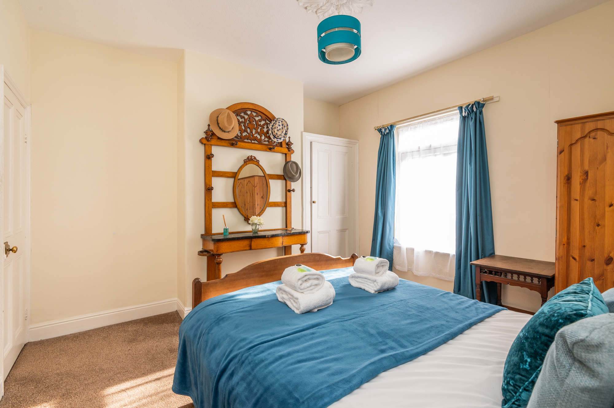 View Lockwood St · Cosy, Central Victorian House in York with Parking - Pass the Keys in 10 Lockwood Street YO31 7QY Lockwood St · Cosy, Central Victorian House in York with Parking - Pass the Keys in 10 Lockwood Street YO31 7QY - Property image 18 - VivreStays