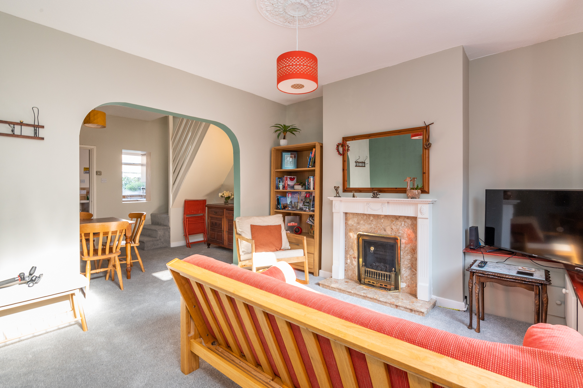 View Lockwood St · Cosy, Central Victorian House in York with Parking - Pass the Keys in 10 Lockwood Street YO31 7QY Lockwood St · Cosy, Central Victorian House in York with Parking - Pass the Keys in 10 Lockwood Street YO31 7QY - Property image 7 - VivreStays