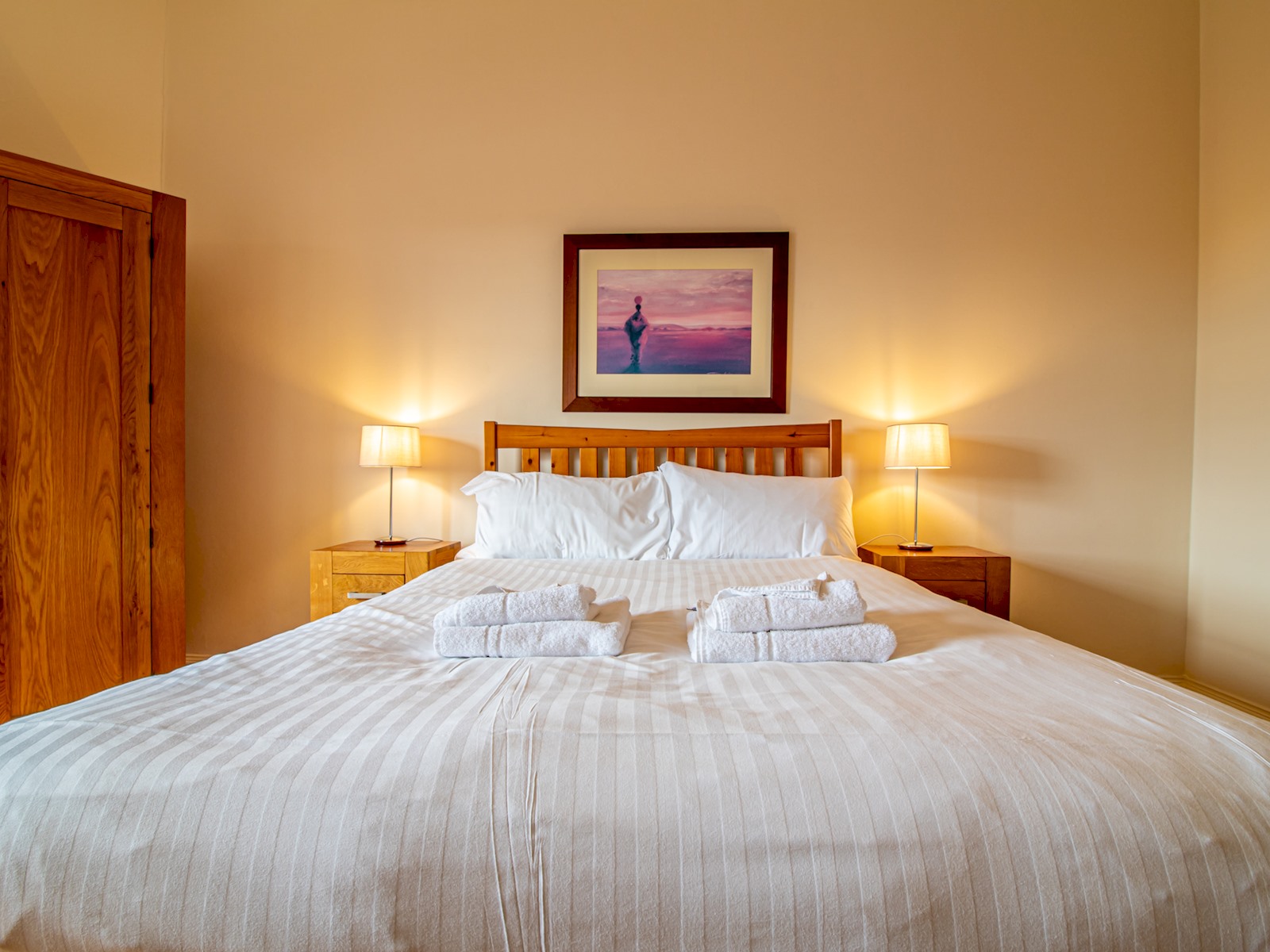 Beautiful and Bright Georgian Style Morningside Apartment - Pass the Keys in 3F1, 149 Morningside Road EH10 4AX - Property image 10 - VivreStays