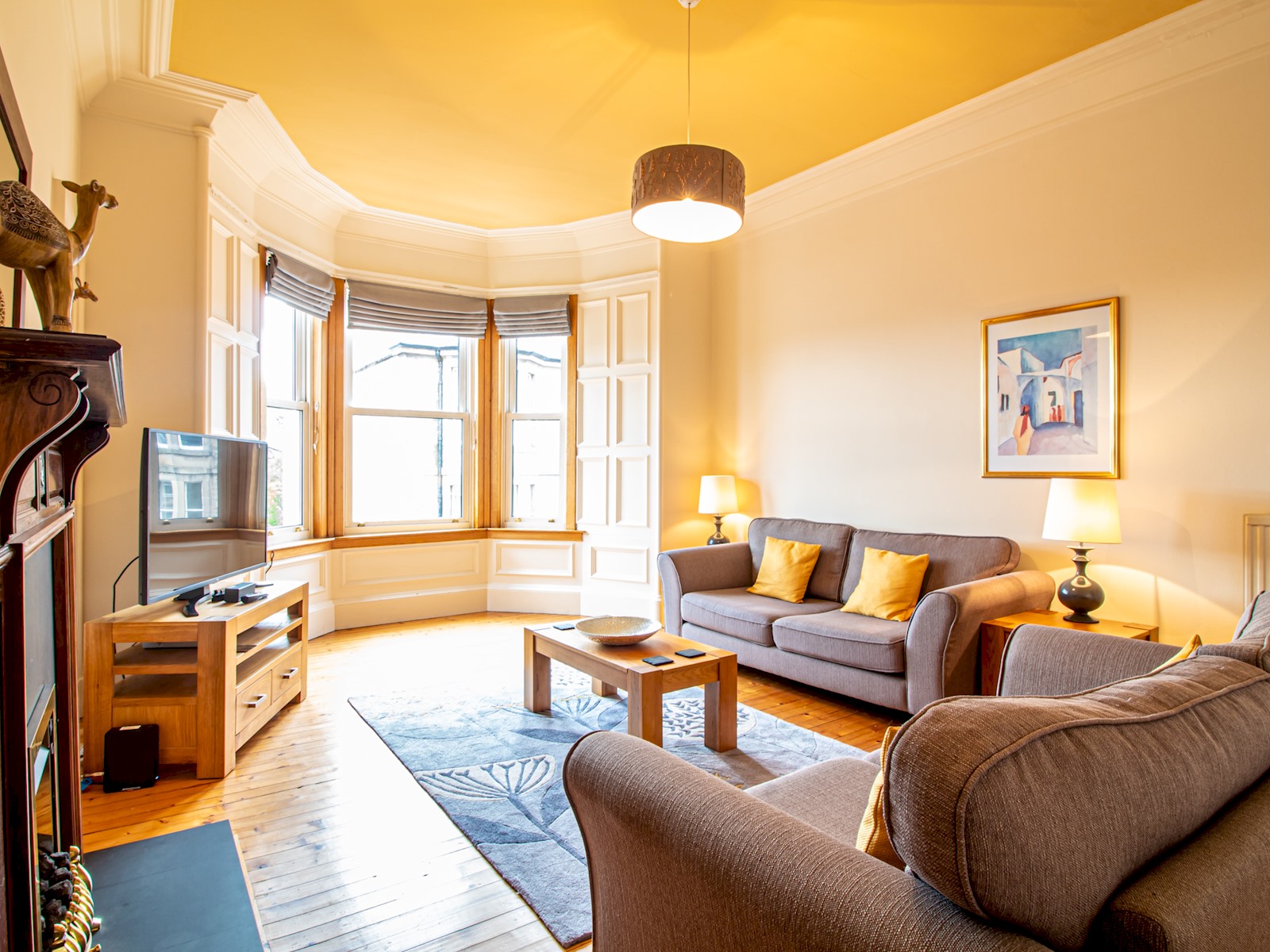 View Beautiful and Bright Georgian Style Morningside Apartment - Pass the Keys Beautiful and Bright Georgian Style Morningside Apartment - Pass the Keys serviced apartment - UK - VivreStays