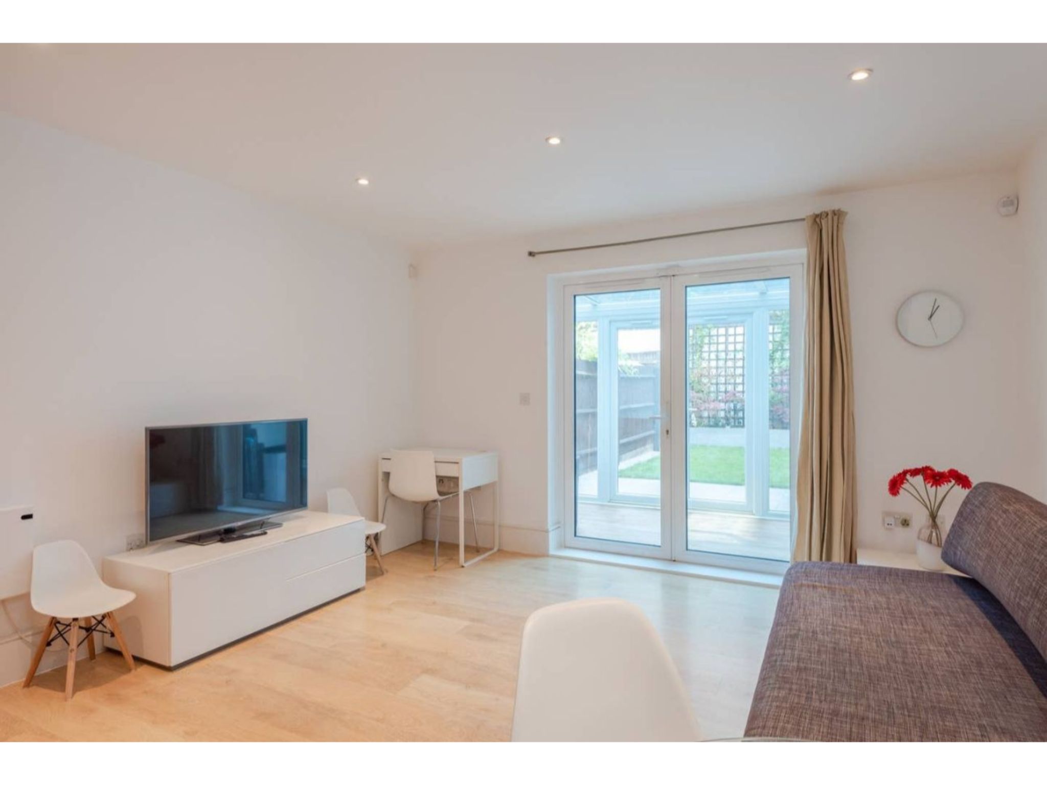 King's Cross Garden Flat - Pass the Keys in 6 Radius Apartments, Omega Place N1 9DR - Property image 10 - VivreStays