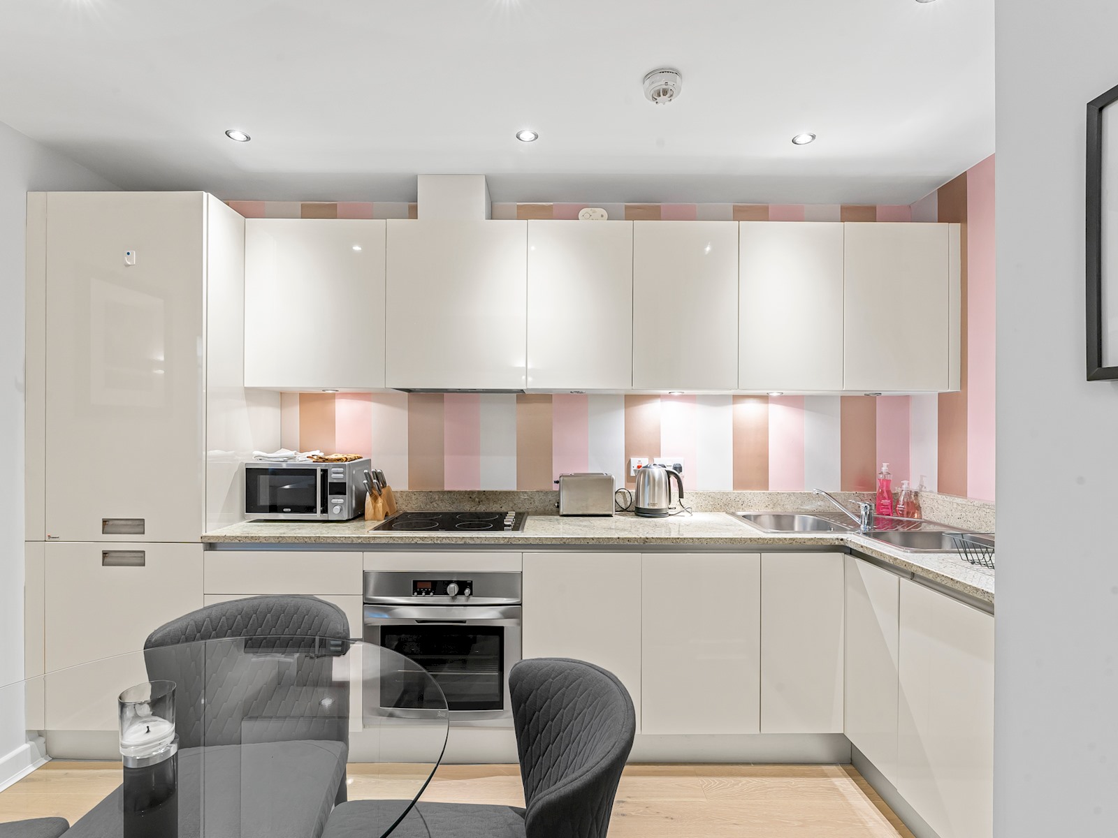 Studio flat in Shoreditch - Pass the Keys in 31 Boundary St E2 7JQ - Property image 4 - VivreStays