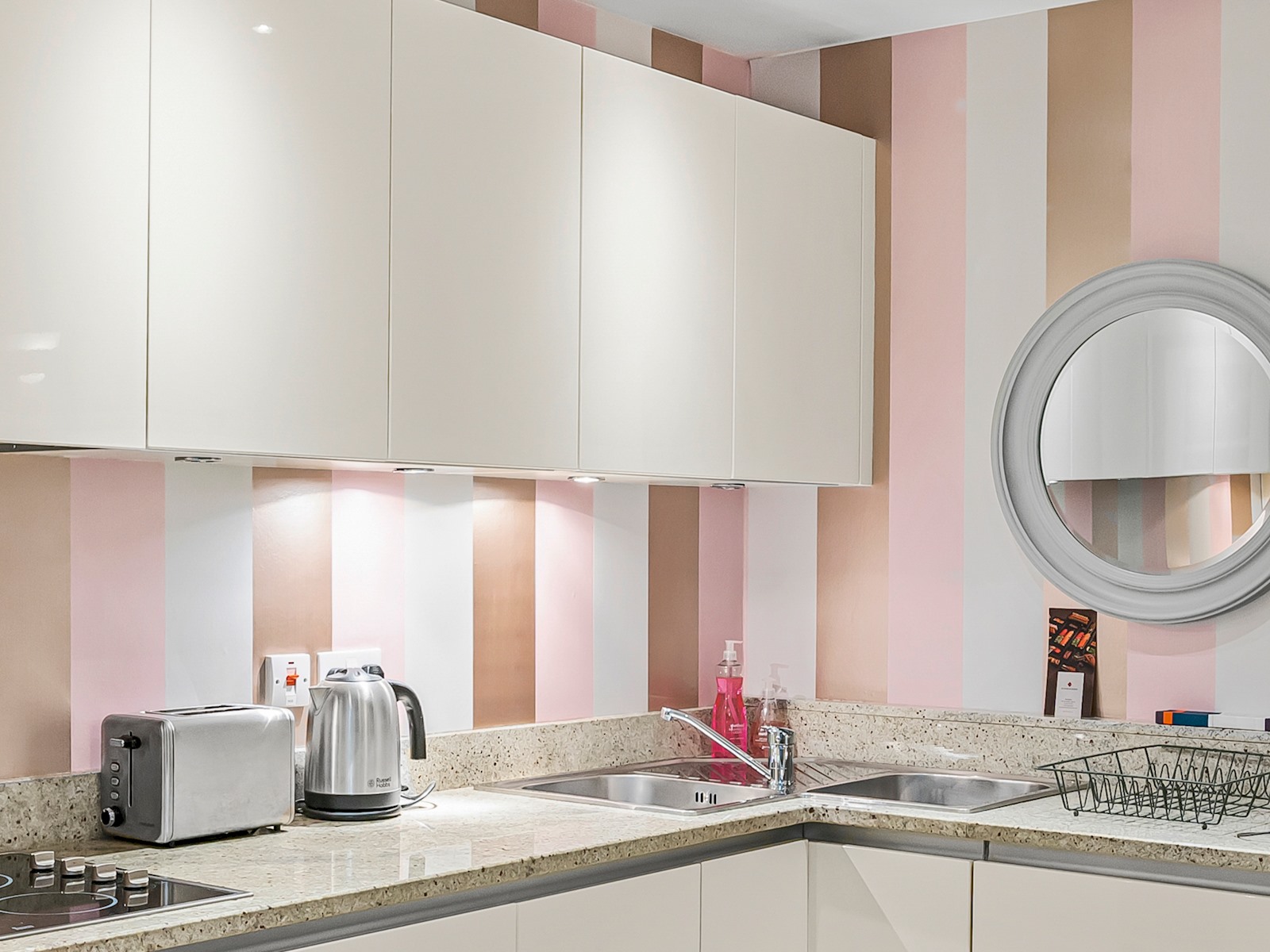 Studio flat in Shoreditch - Pass the Keys in 31 Boundary St E2 7JQ - Property image 13 - VivreStays