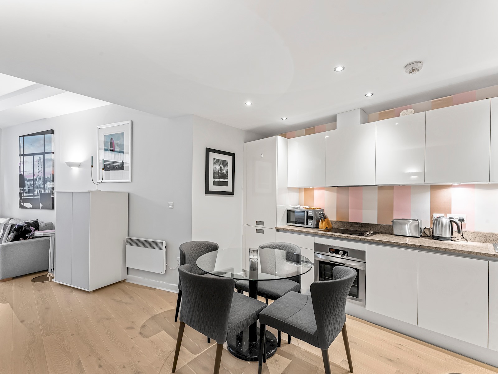 Studio flat in Shoreditch - Pass the Keys in 31 Boundary St E2 7JQ - Property image 14 - VivreStays