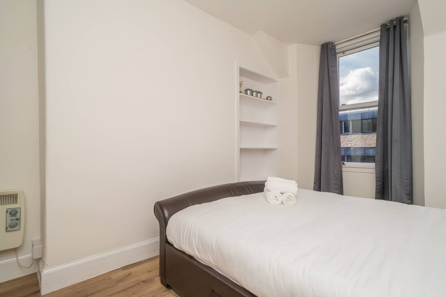 Cosy Flat in Historic Old Town - Pass the Keys in Flat 7, 54 St Mary's Street, EH1 1SX - Property image 16 - VivreStays