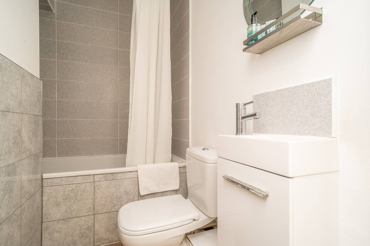 Cosy Flat in Historic Old Town - Pass the Keys in Flat 7, 54 St Mary's Street, EH1 1SX - Property image 19 - VivreStays