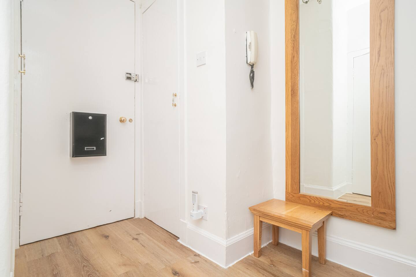 Cosy Flat in Historic Old Town - Pass the Keys in Flat 7, 54 St Mary's Street, EH1 1SX - Property image 23 - VivreStays