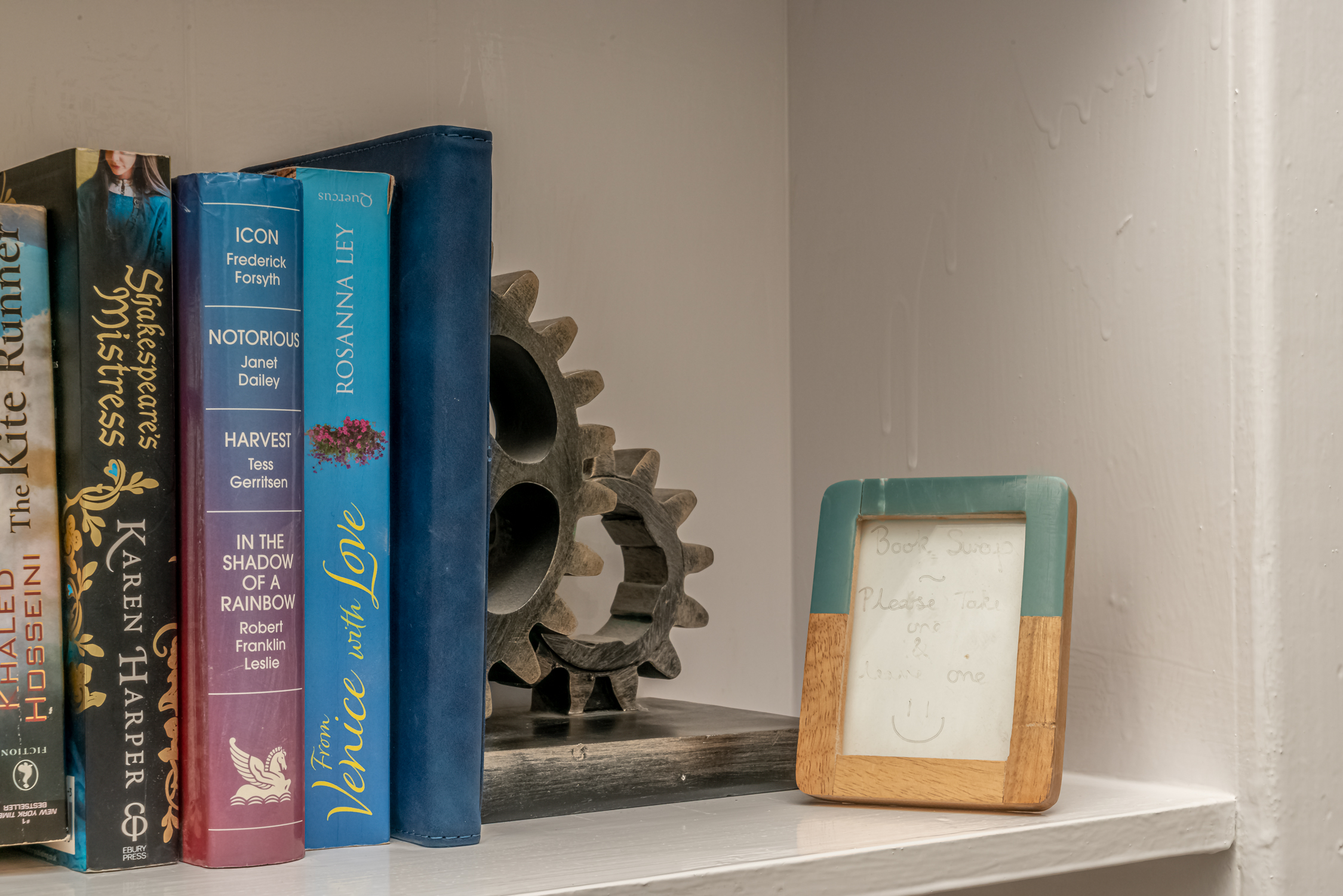 Cosy Flat in Historic Old Town - Pass the Keys in Flat 7, 54 St Mary's Street, EH1 1SX - Property image 3 - VivreStays