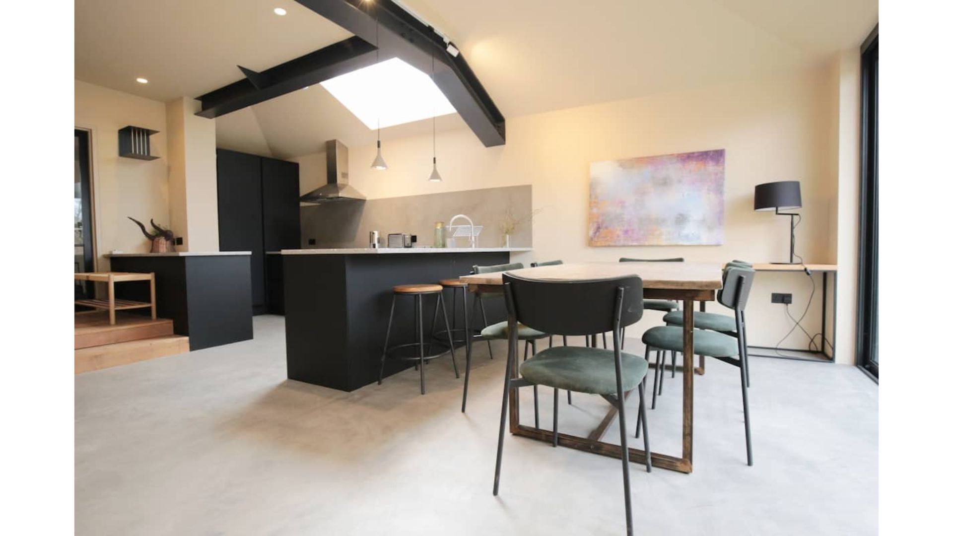 View Stunning, Brand New 3BR Home - Central Oxford - Pass the Keys Stunning, Brand New 3BR Home - Central Oxford - Pass the Keys serviced apartment - Oxford - VivreStays