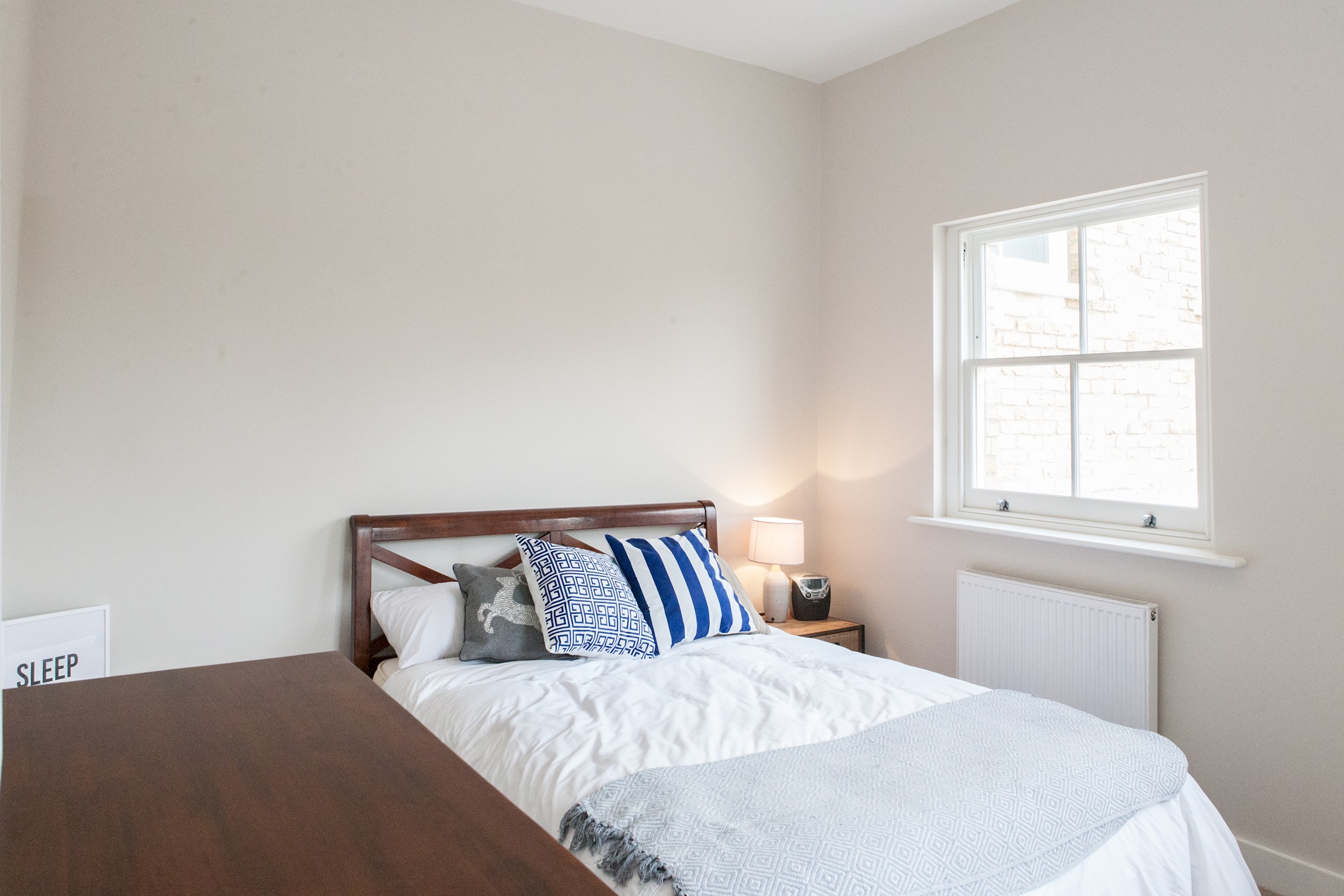 Beautiful 2 bed terrace flat close to Greenwich -  Pass the Keys in Flat 2, 70 Loampit Hill SE13 7SX - Property image 6 - VivreStays
