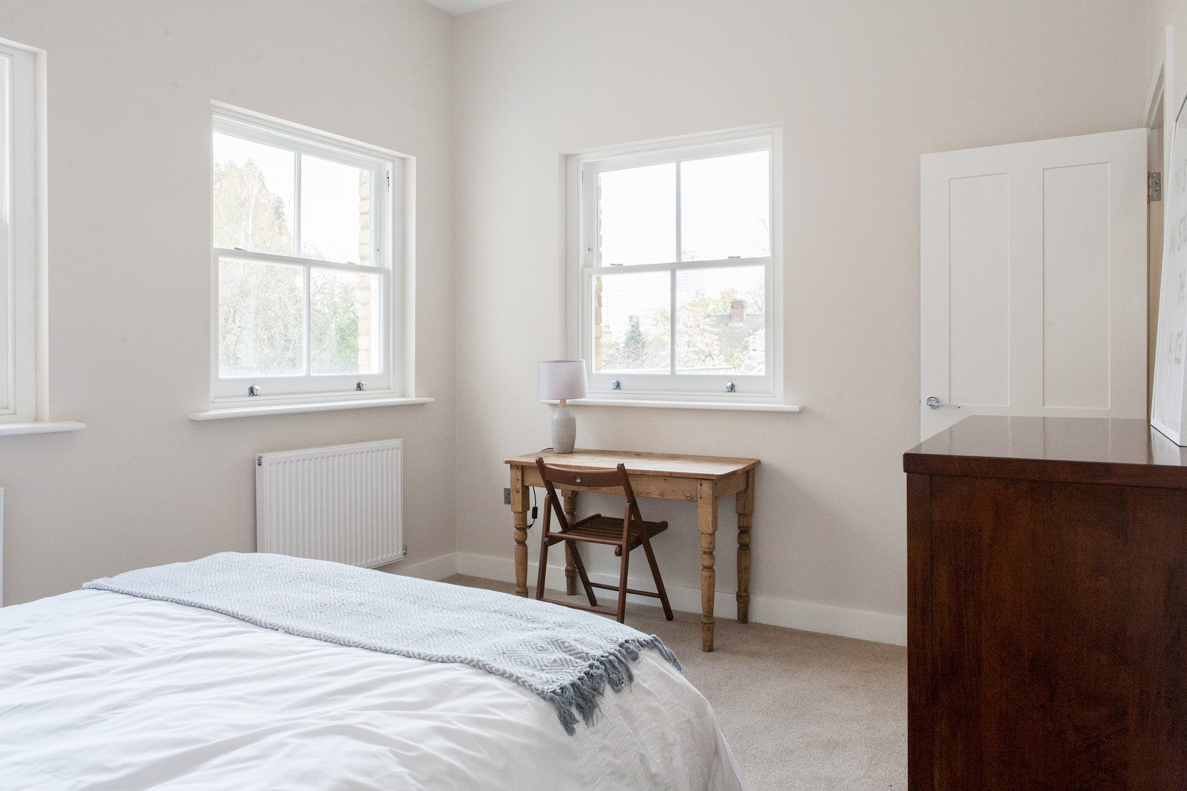 Beautiful 2 bed terrace flat close to Greenwich -  Pass the Keys in Flat 2, 70 Loampit Hill SE13 7SX - Property image 9 - VivreStays