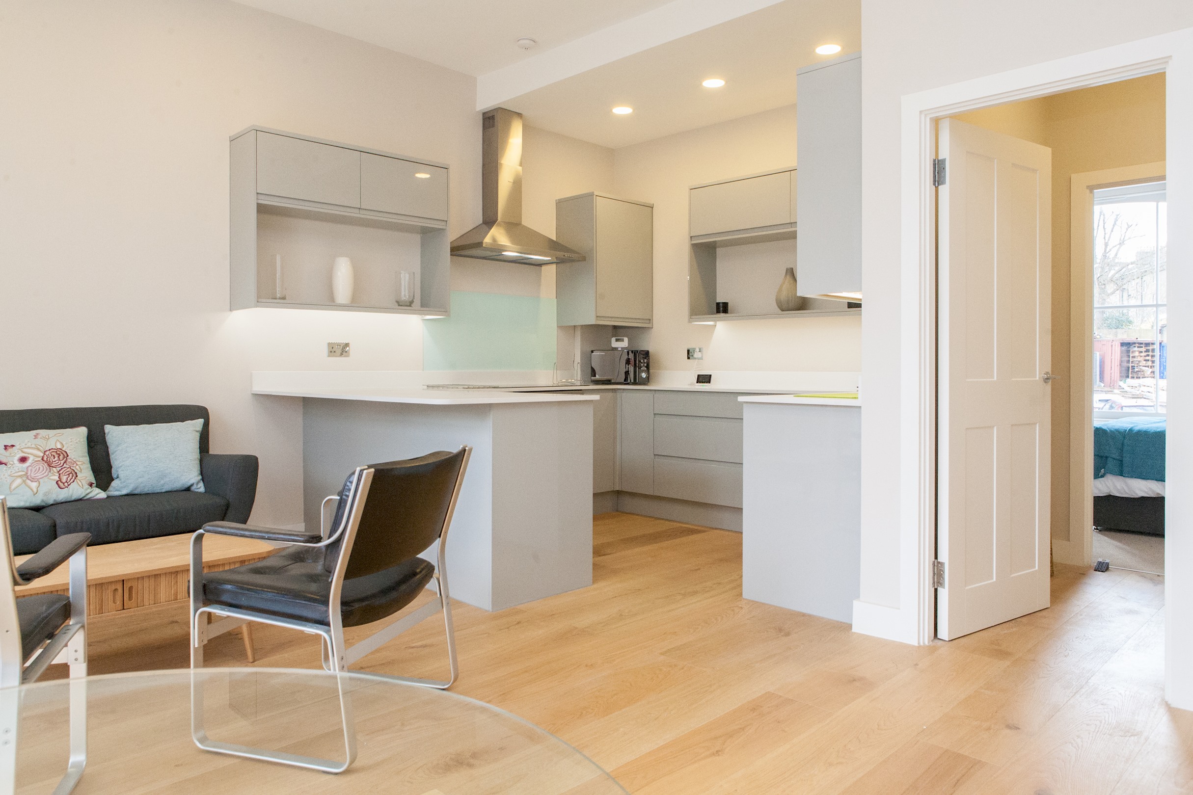 Beautiful 2 bed terrace flat close to Greenwich -  Pass the Keys in Flat 2, 70 Loampit Hill SE13 7SX - Property image 17 - VivreStays