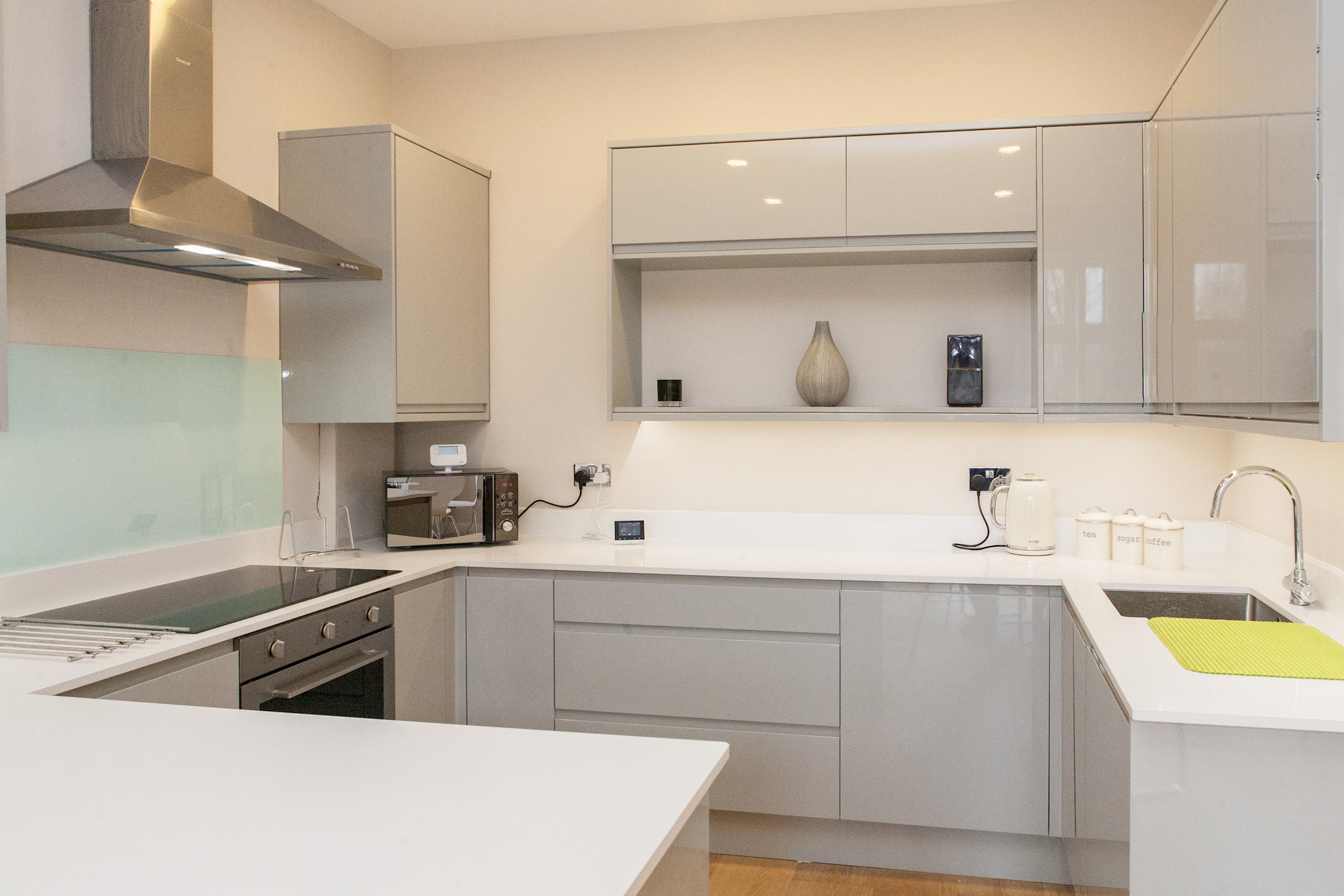 Beautiful 2 bed terrace flat close to Greenwich -  Pass the Keys in Flat 2, 70 Loampit Hill SE13 7SX - Property image 31 - VivreStays