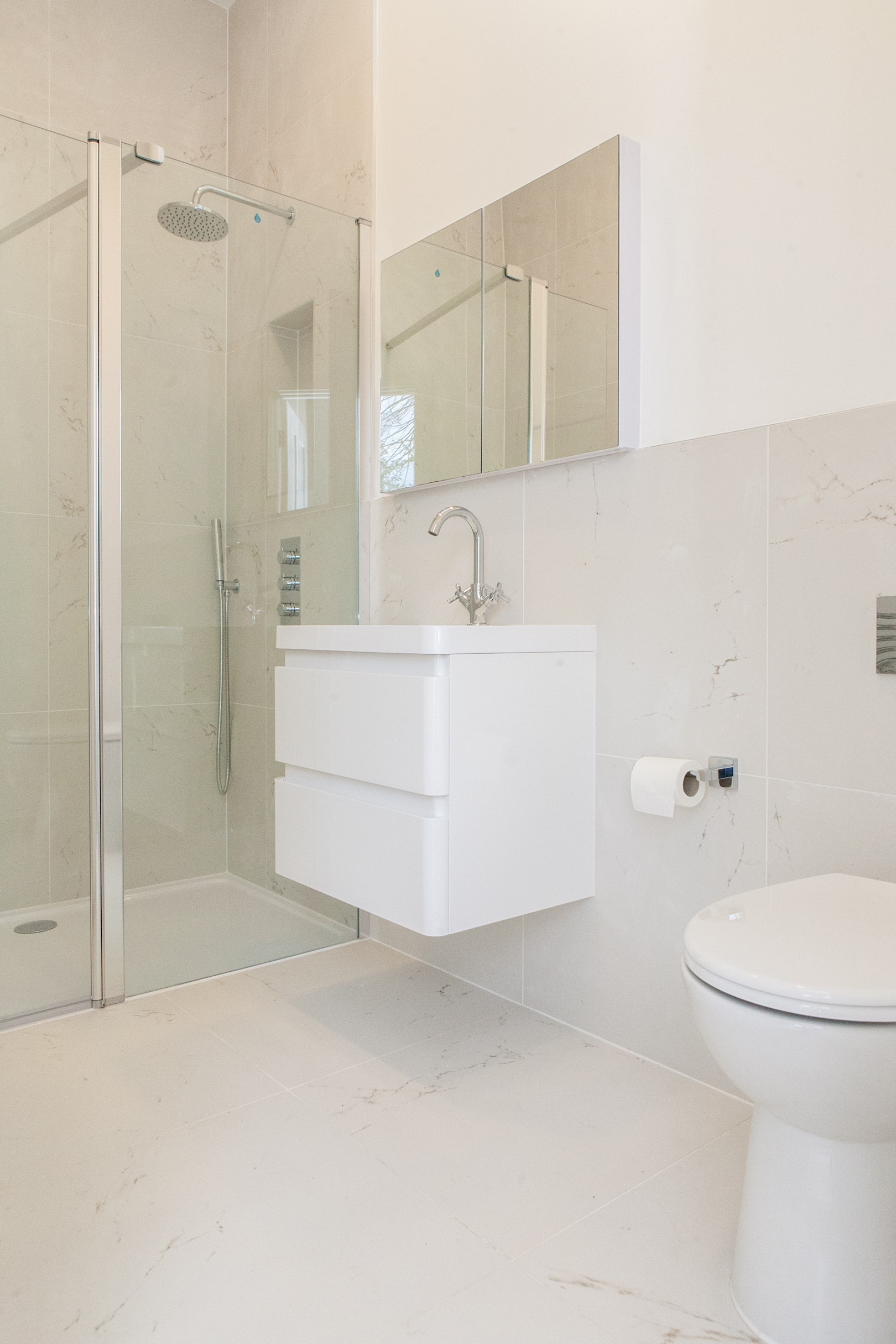 Beautiful 2 bed terrace flat close to Greenwich -  Pass the Keys in Flat 2, 70 Loampit Hill SE13 7SX - Property image 38 - VivreStays