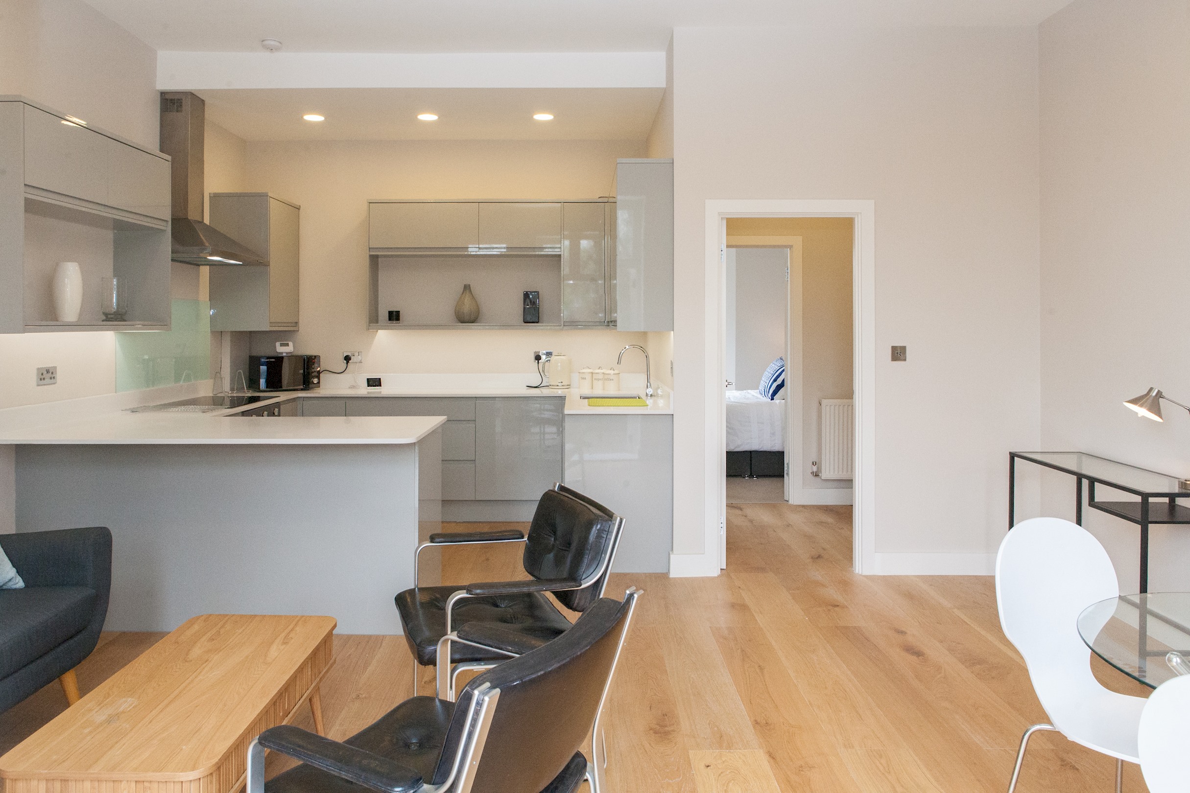 Beautiful 2 bed terrace flat close to Greenwich -  Pass the Keys in Flat 2, 70 Loampit Hill SE13 7SX - Property image 41 - VivreStays
