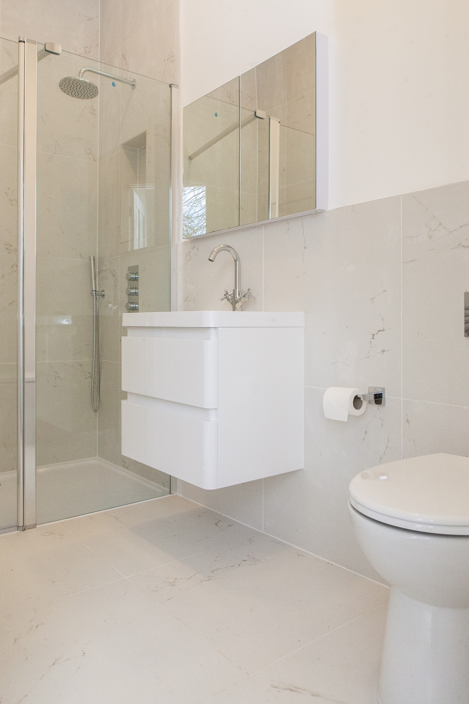 Beautiful 2 bed terrace flat close to Greenwich -  Pass the Keys in Flat 2, 70 Loampit Hill SE13 7SX - Property image 43 - VivreStays