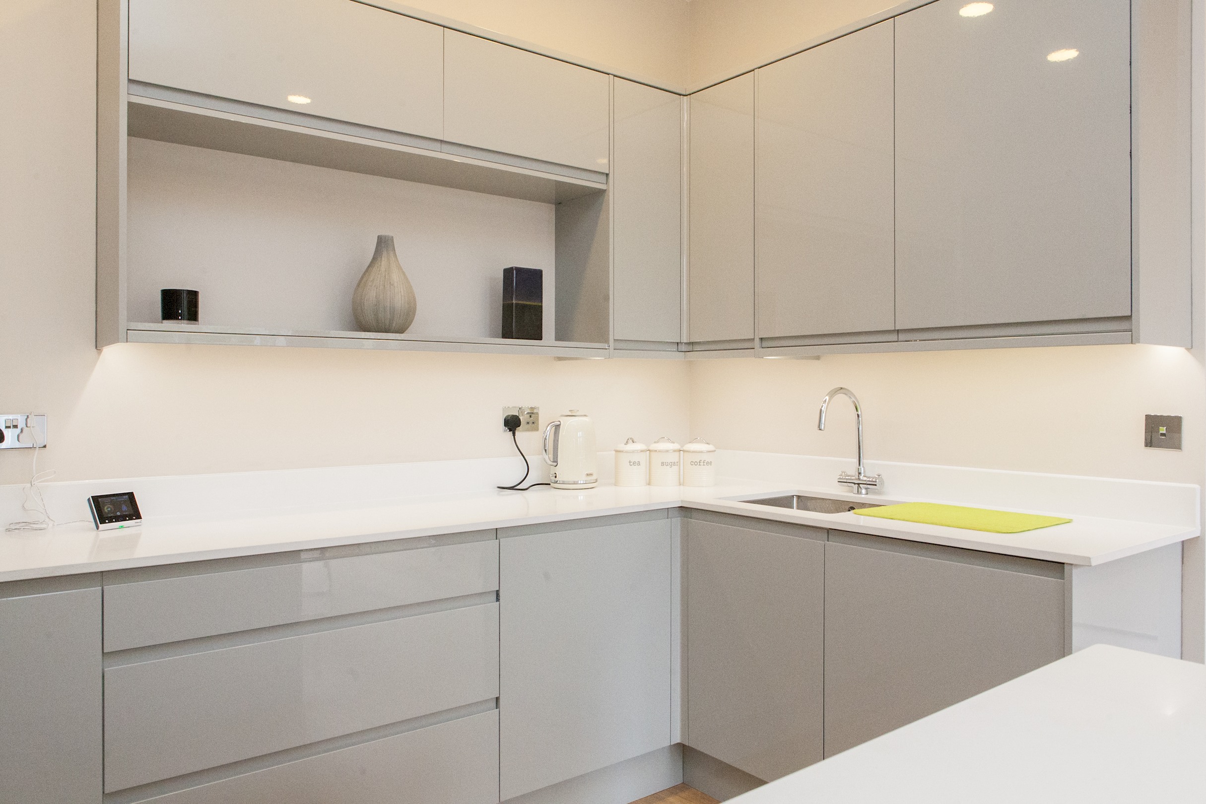 Beautiful 2 bed terrace flat close to Greenwich -  Pass the Keys in Flat 2, 70 Loampit Hill SE13 7SX - Property image 50 - VivreStays