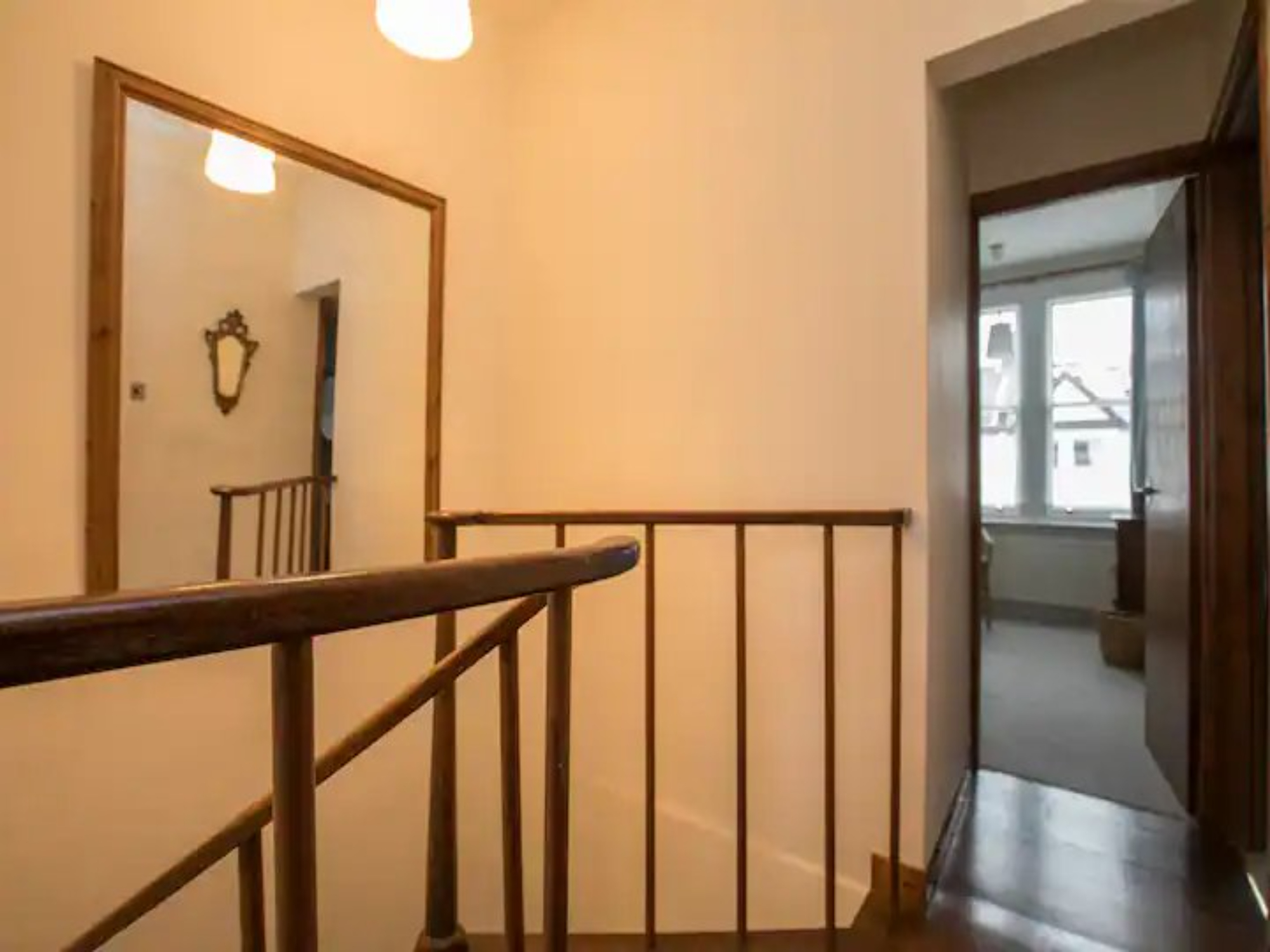 Mediterranean Garden Home - Pass the Keys in 94 Strathville Road SW18 4RB - Property image 18 - VivreStays