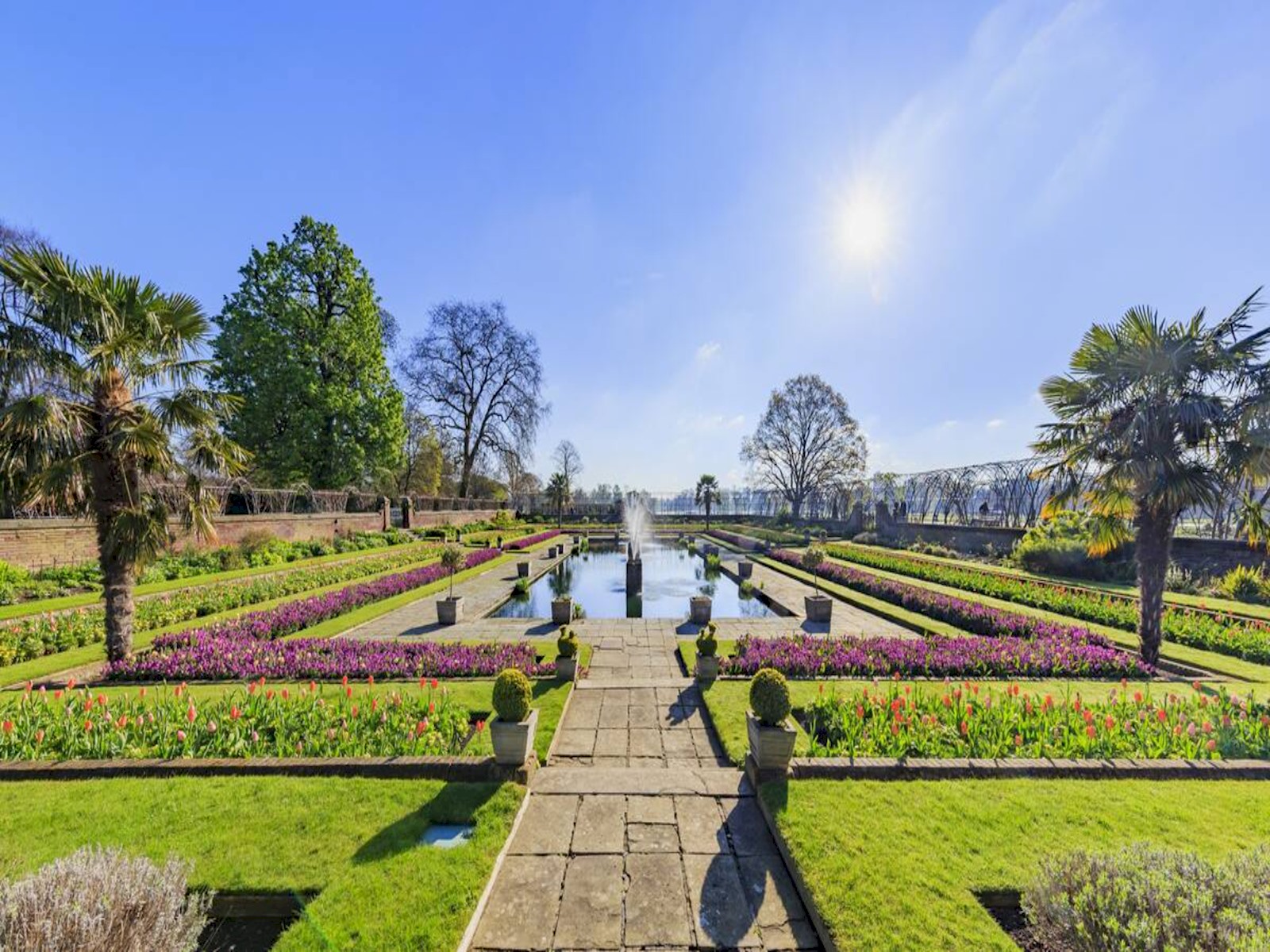 Contemporary Fulham Penthouse with Large Balcony - Pass the Keys in Flat 9 Hannell House, 26 Hannell Road, Fulham, London, SW6 7RB SW6 7RB - Property image 36 - VivreStays