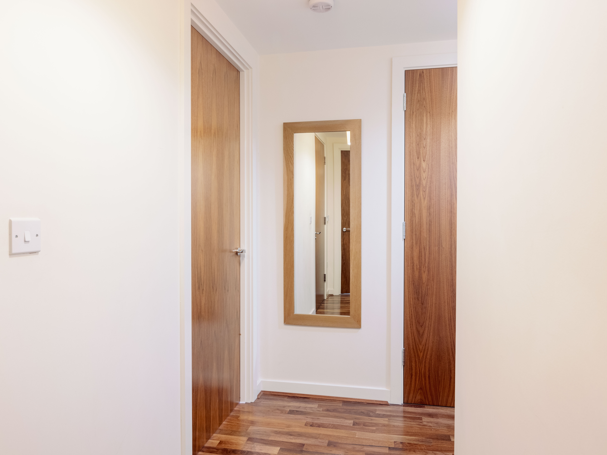 View Stylish Retreat | Walk to Barbican & St. Paul’s - Pass the Keys in Flat 10, 1 Lamb's Passage, EC1Y 8AB EC1Y 8AB Stylish Retreat | Walk to Barbican & St. Paul’s - Pass the Keys in Flat 10, 1 Lamb's Passage, EC1Y 8AB EC1Y 8AB - Property image 11 - VivreStays